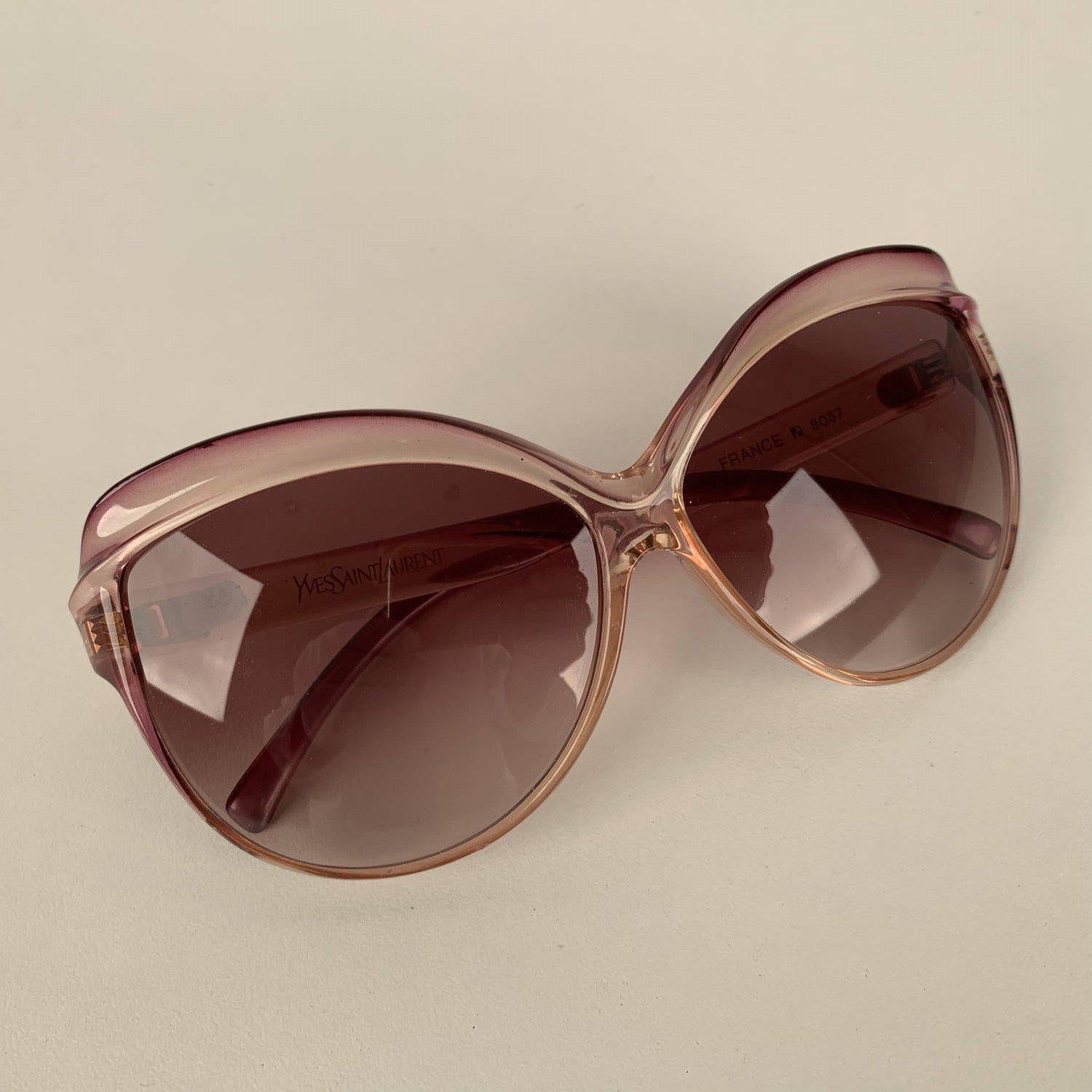 Yves Saint Laurent Vintage Pink Butterfly Oversized Sunglasses 8057 In Excellent Condition In Rome, Rome