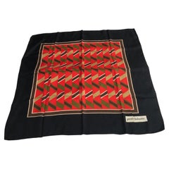 Foulard francés de seda Pierre Balmain vintage de los años 70