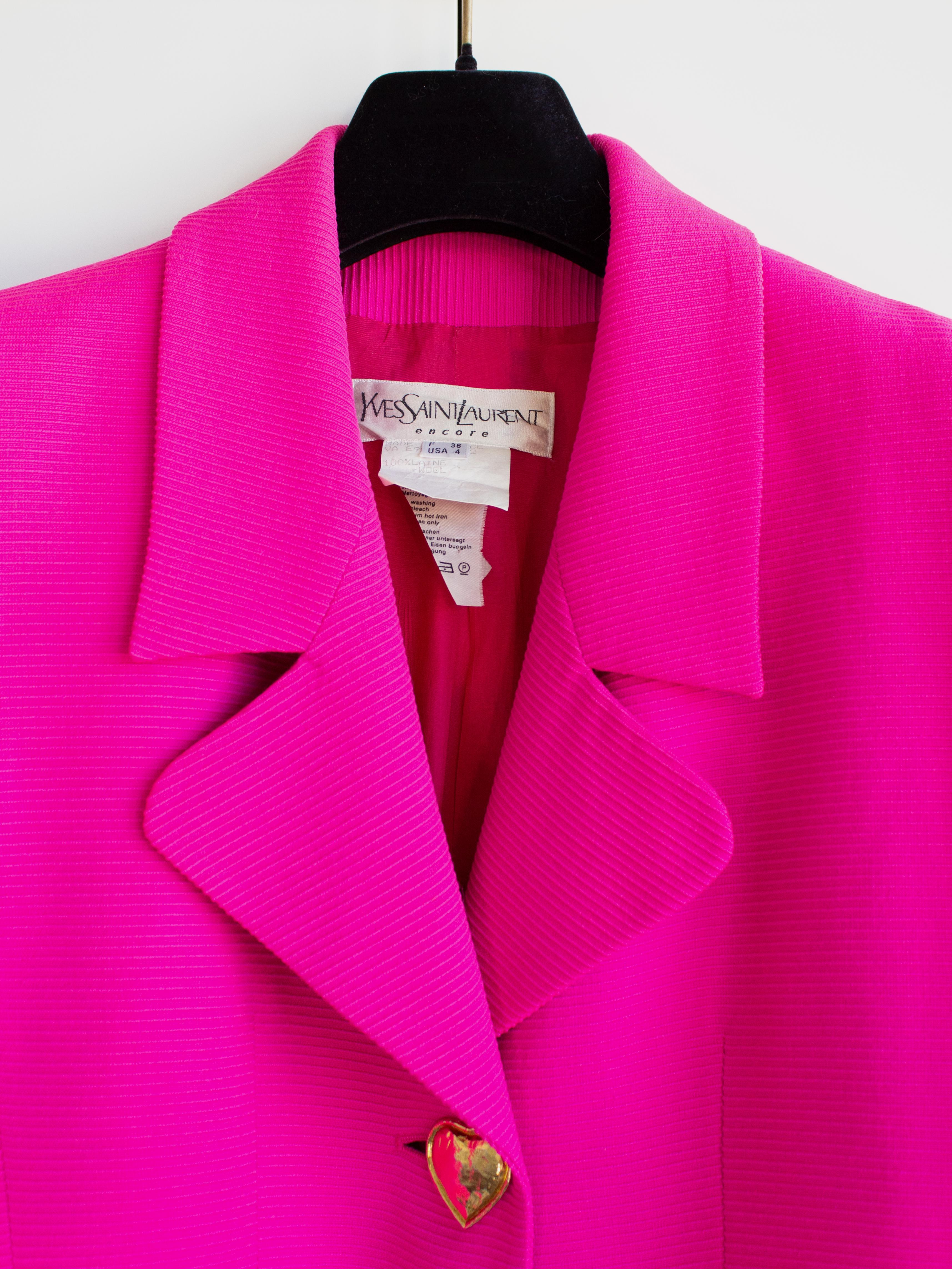 Women's Yves Saint Laurent Vintage Spring/Summer 1995 Barbie Pink Gold Hearts Jacket For Sale