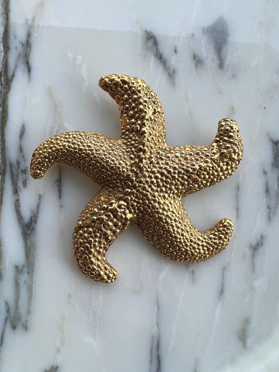 Spilla a stella vintage di Yves Saint Laurent, anni '80 In condizioni buone in vendita a New York, NY
