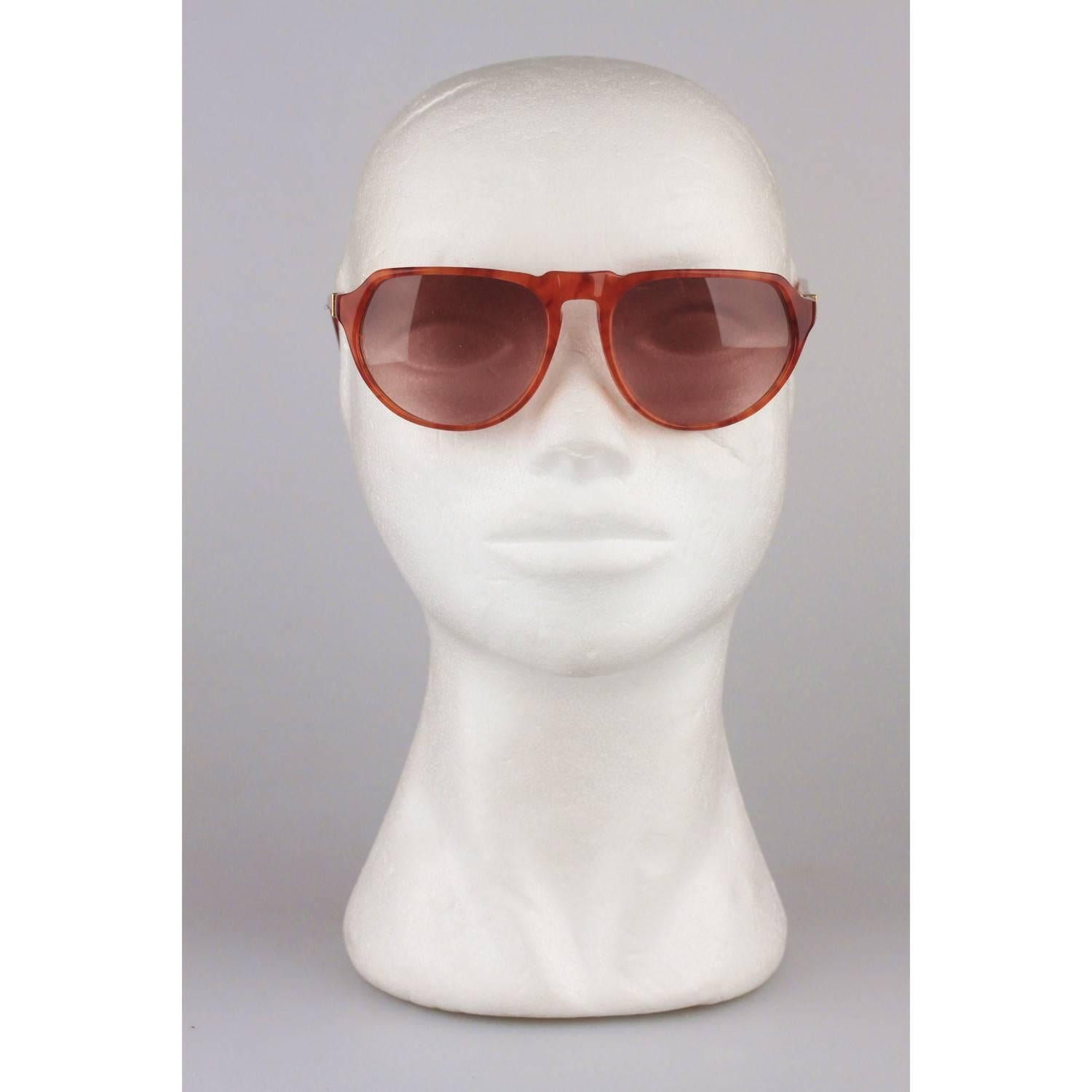 YVES SAINT LAURENT Vintage Sunglasses Priam 56-16mm New Old Stock 1