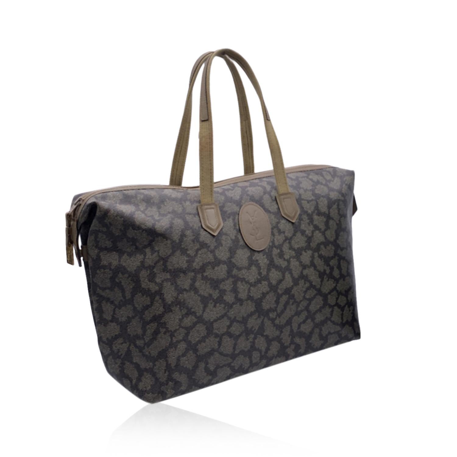 giraffe print tote bag