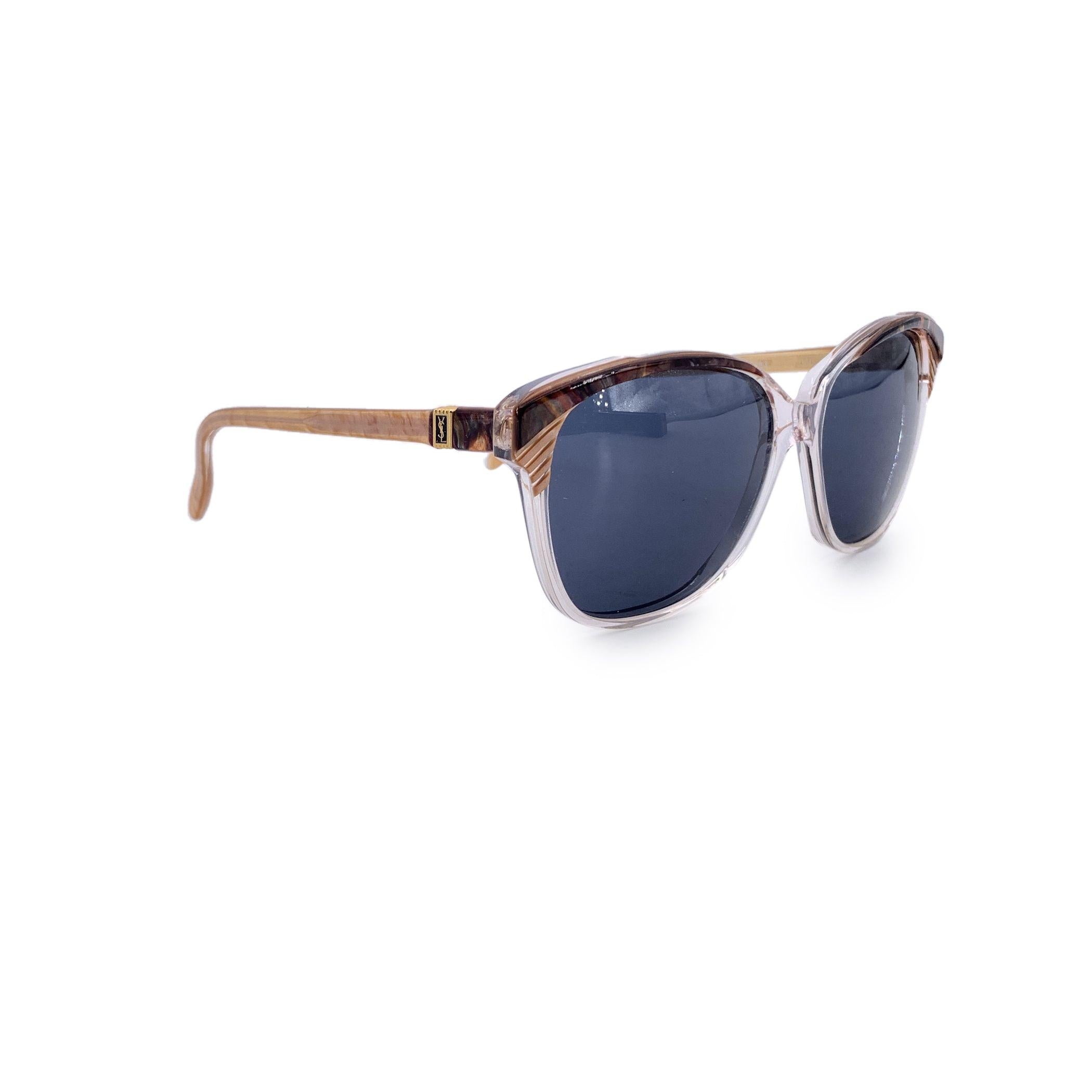 Violet Yves Saint Laurent Vintage Lunettes de soleil blanches avec verres noirs 58/14 en vente