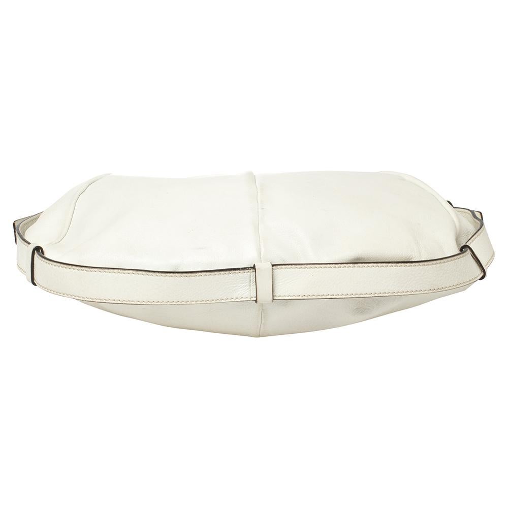 Yves Saint Laurent White Leather Mombasa Hobo In Good Condition In Dubai, Al Qouz 2
