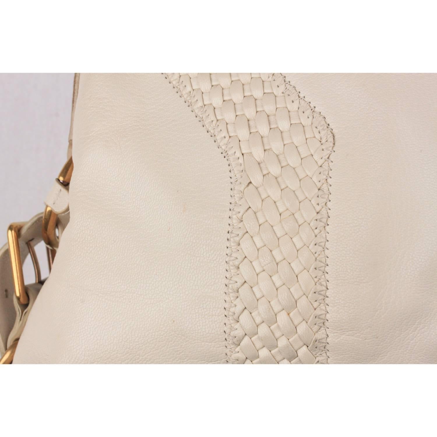 Women's YVES SAINT LAURENT White Leather MUSE BAG Tote