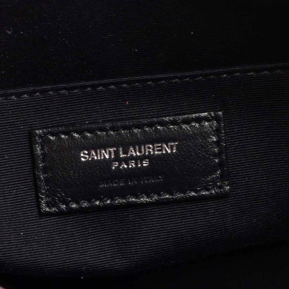 Yves Saint Laurent White/Red Grain De Poudre Lips Print Medium Camera Bag 1