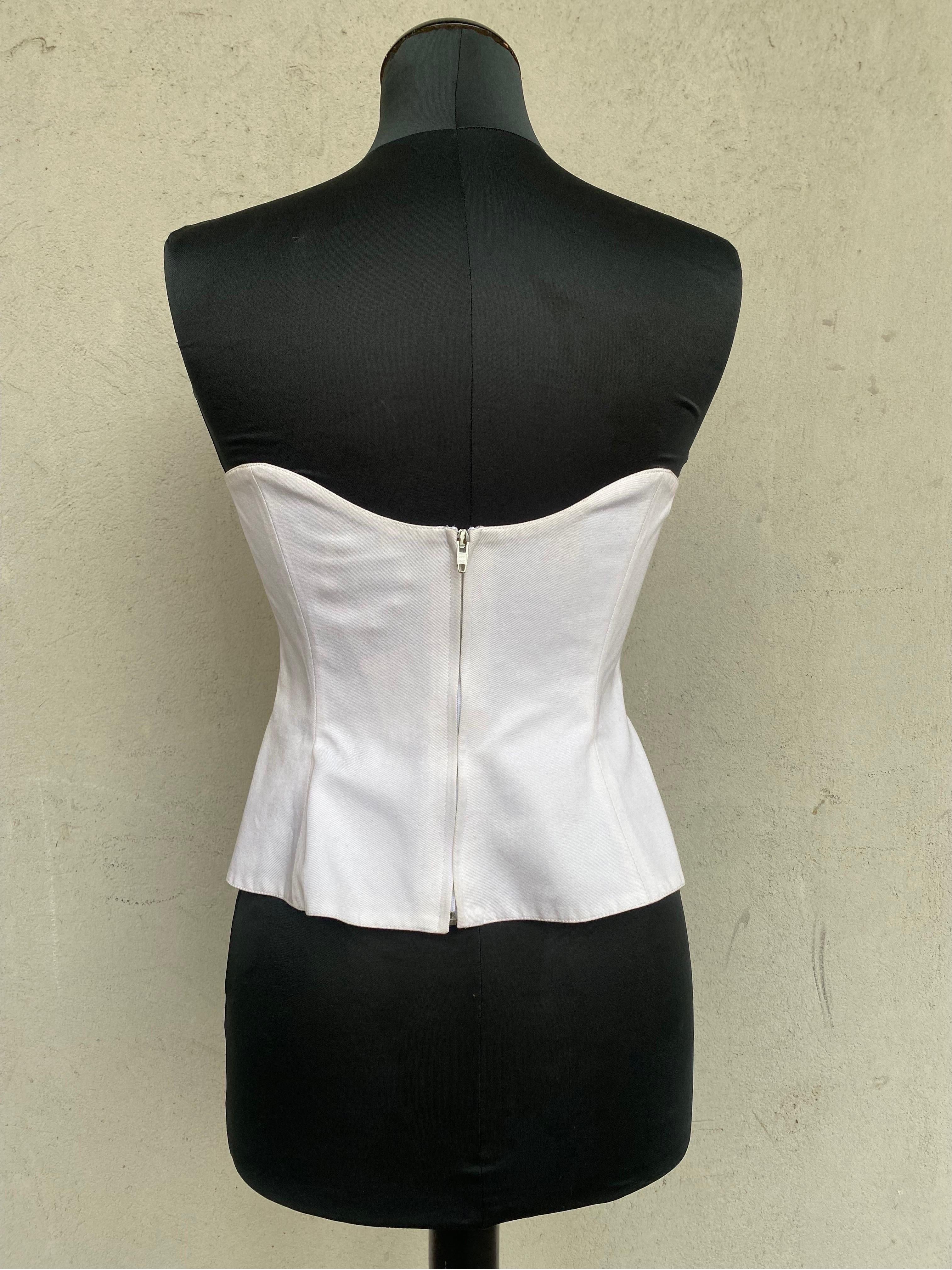 Women's or Men's Yves Saint Laurent white top For Sale