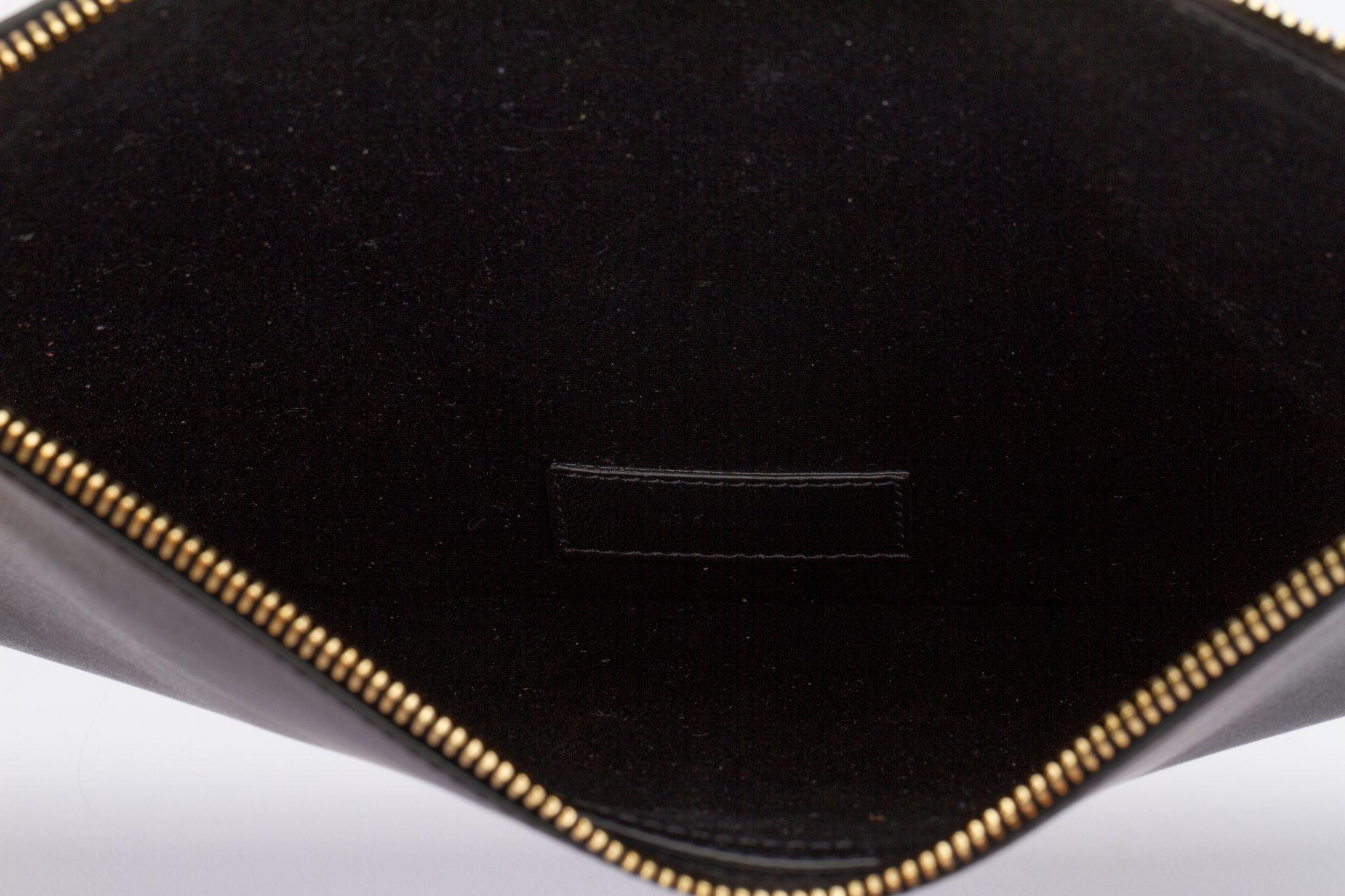 Yves Saint Laurent Wicker Clutch Black Brand New For Sale 3