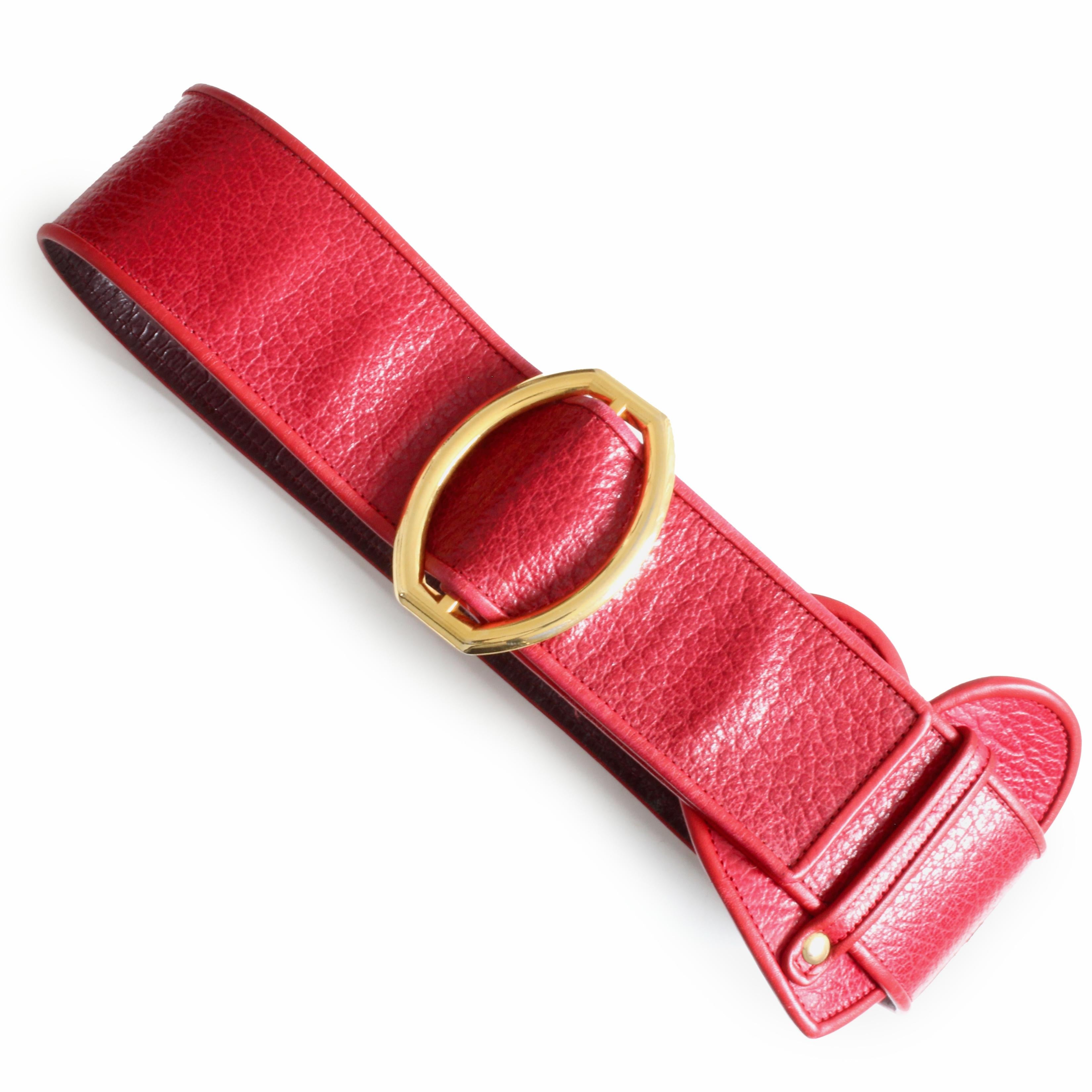 Yves Saint Laurent Wide Belt YSL Rive Gauche Red Leather Heart Vintage 70s Rare In Good Condition For Sale In Port Saint Lucie, FL