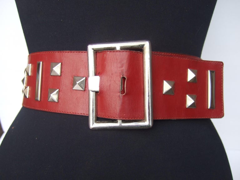小物 Ysl studded leather belt Yves Saint Laurent Wide Red Leather Chrome Grommet Studded