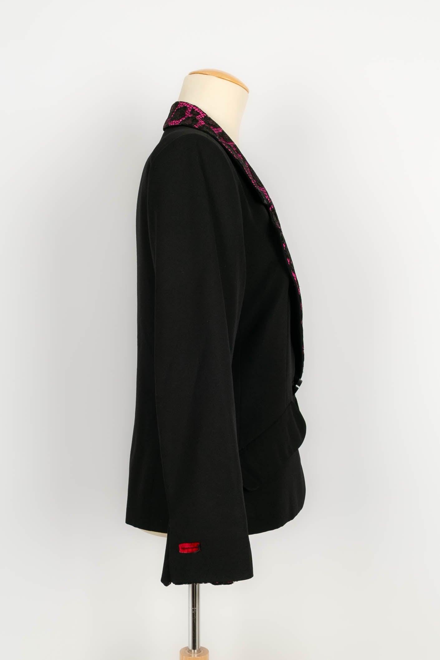 Yves Saint Laurent Winter  Schwarze Jacke aus Wolle und Spitze, 1990 Damen im Angebot