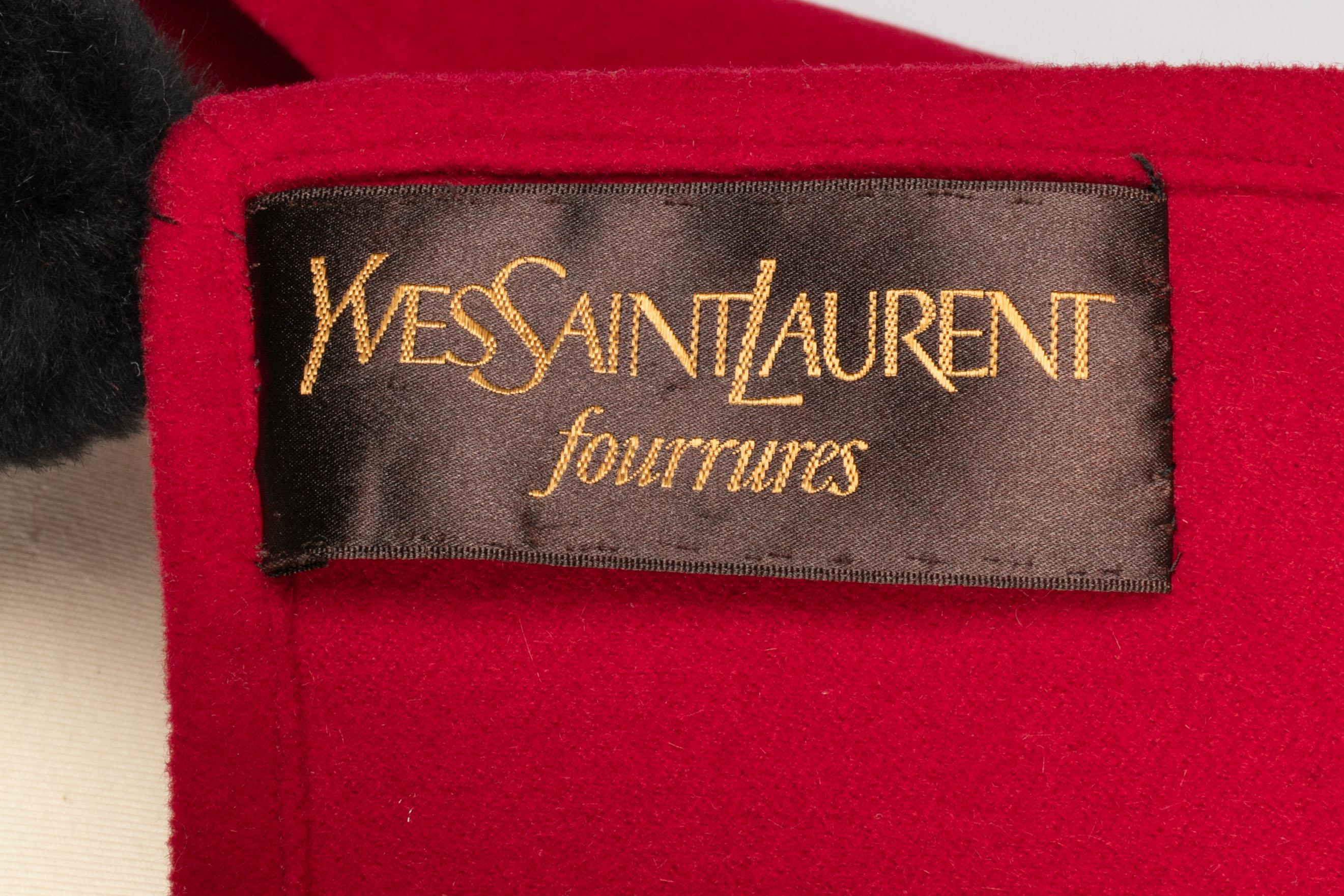 Bufanda de lana Yves Saint Laurent en venta 2