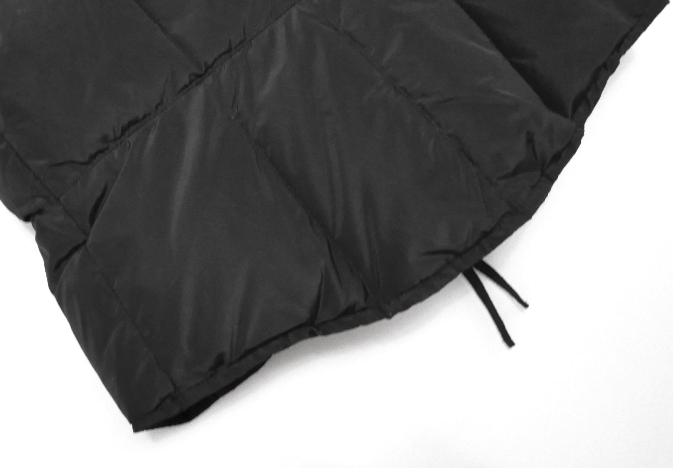 Yves Saint Laurent x Stefano Pilati 2009 Sleeveless Puffer Jacket  For Sale 2