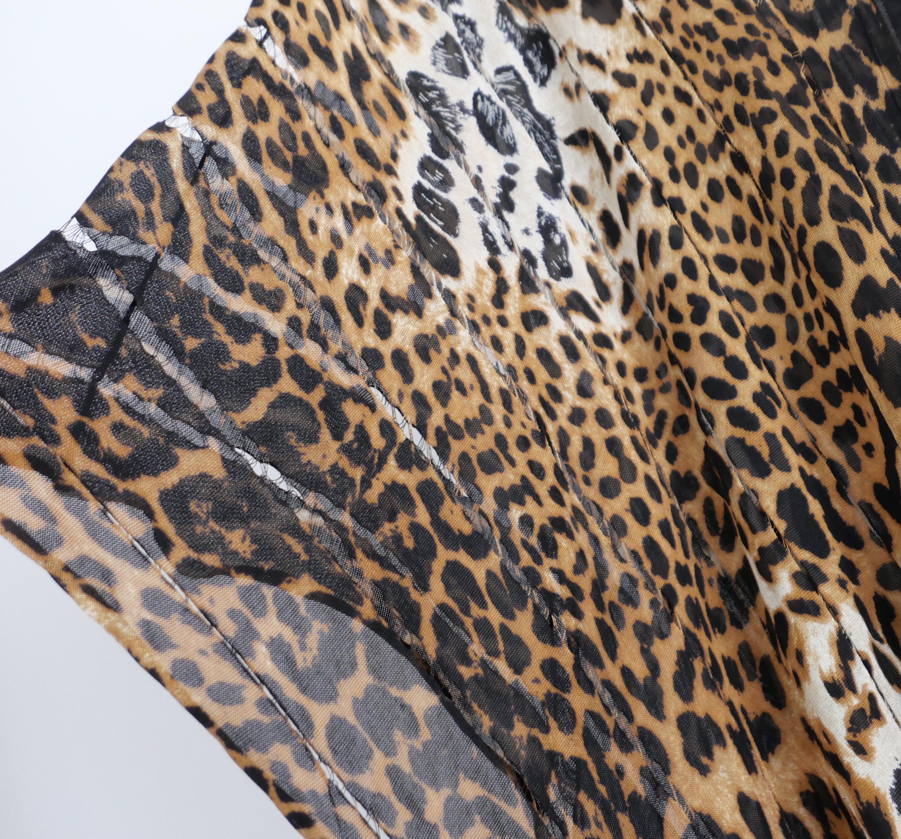 Vestido caftán de seda con estampado de leopardo Yves Saint Laurent x Tom Ford Primavera 2002 Negro en venta