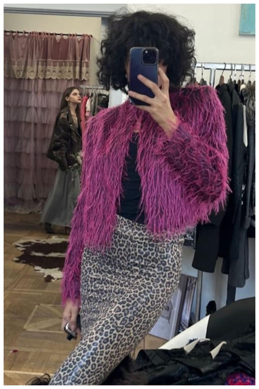 Yves Saint Laurent YSL 2000 Fuchsia Shaggy Faux Fur Cropped Jacket  Collection:  For Sale 13