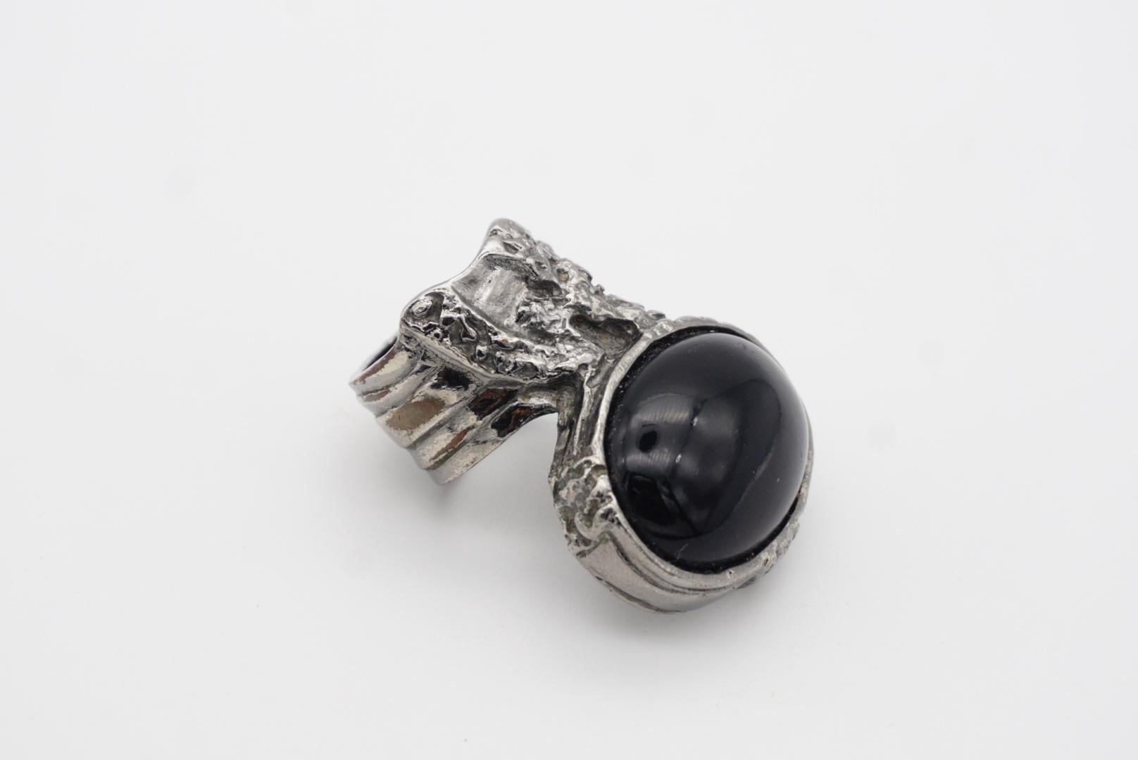 Yves Saint Laurent YSL Arty Black Cabochon Chunky Statement Silver Ring, Size 6 For Sale 3
