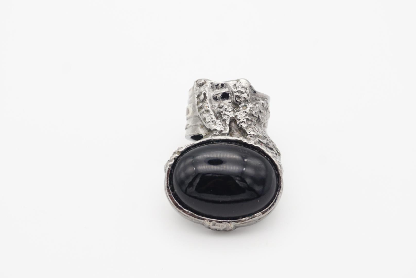 Yves Saint Laurent YSL Arty Black Cabochon Chunky Statement Silver Ring, Size 6 For Sale 1