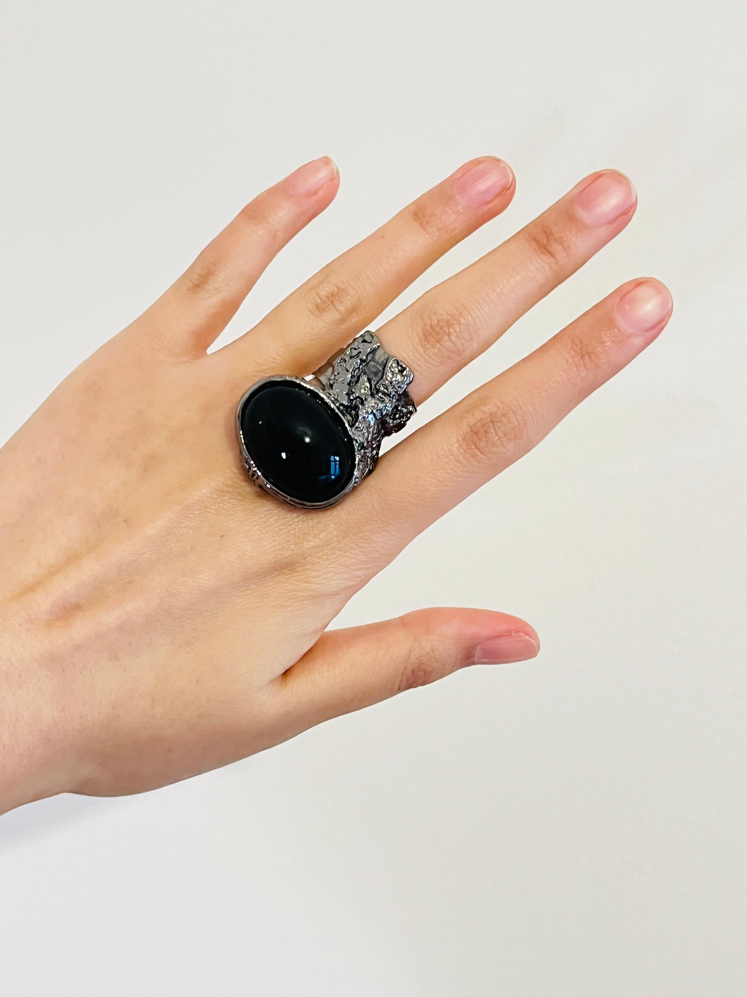 da uomo o donna Yves Saint Laurent YSL Arty Anello d'argento con smalto cabochon nero, misura 6 in vendita