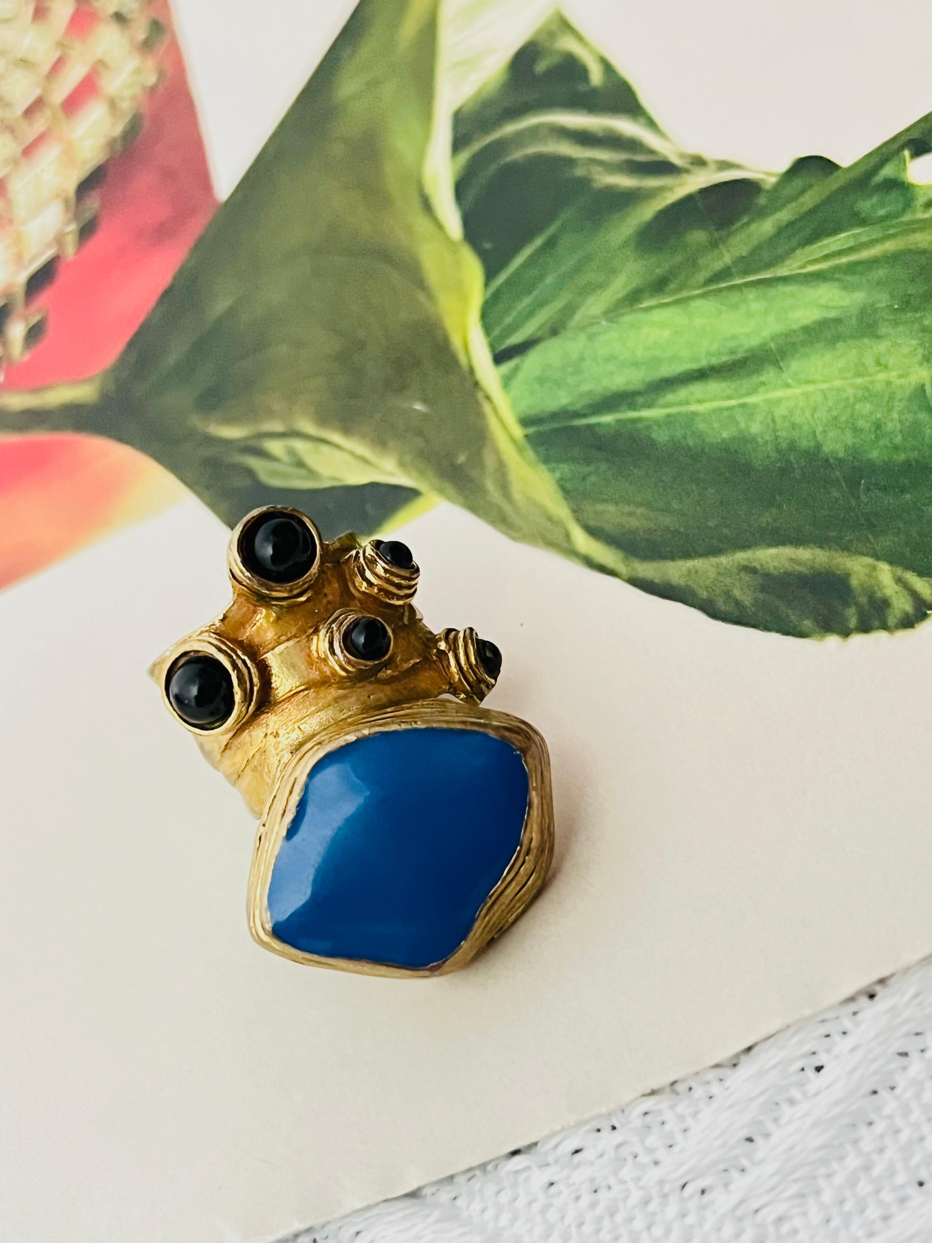 Yves Saint Laurent YSL Arty Cabochon Navy Enamel Black Dots Statement Ring, US 5 für Damen oder Herren im Angebot