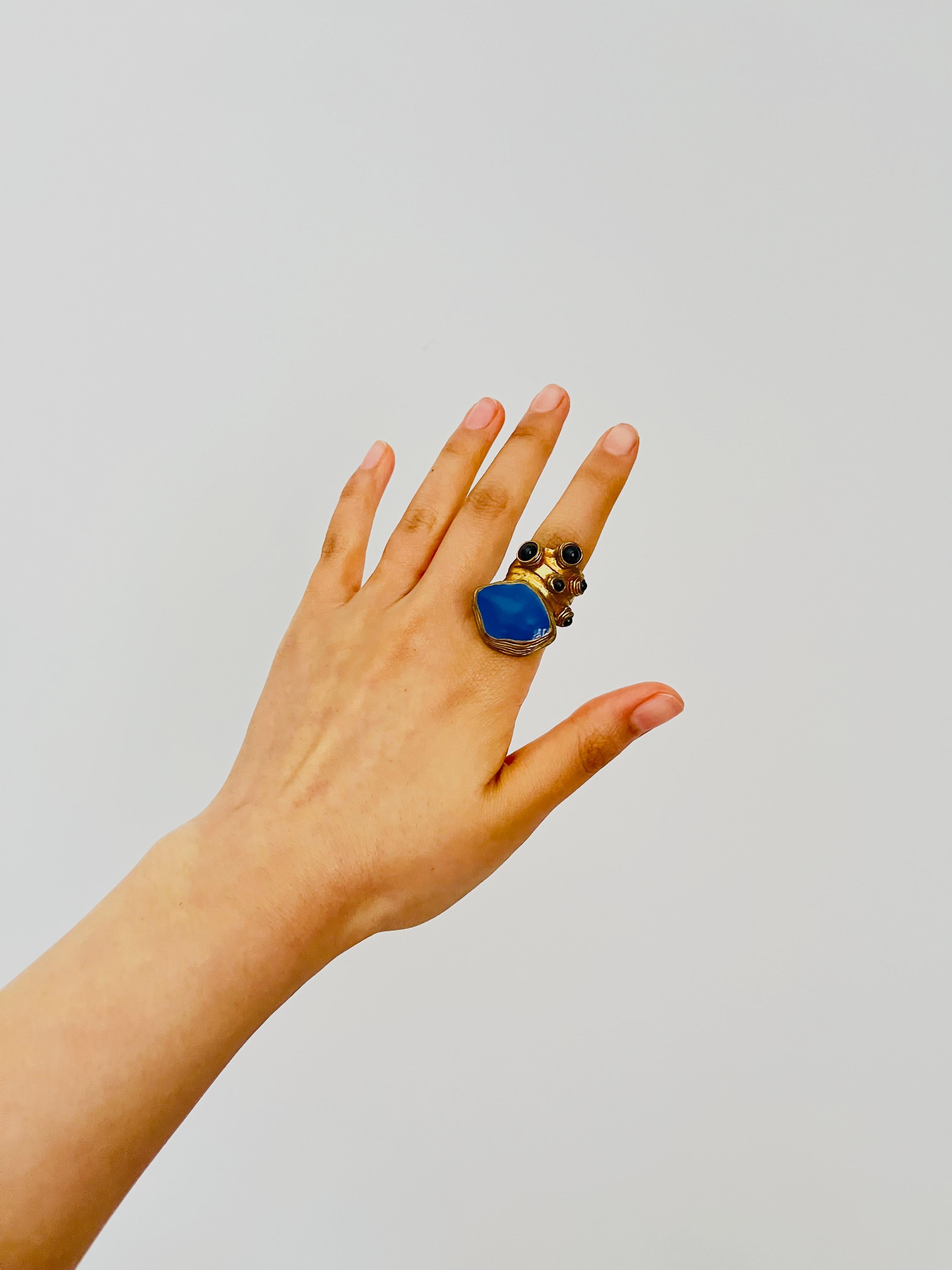 Yves Saint Laurent YSL Arty Cabochon Navy Enamel Black Dots Statement Ring, US 5 im Angebot 2