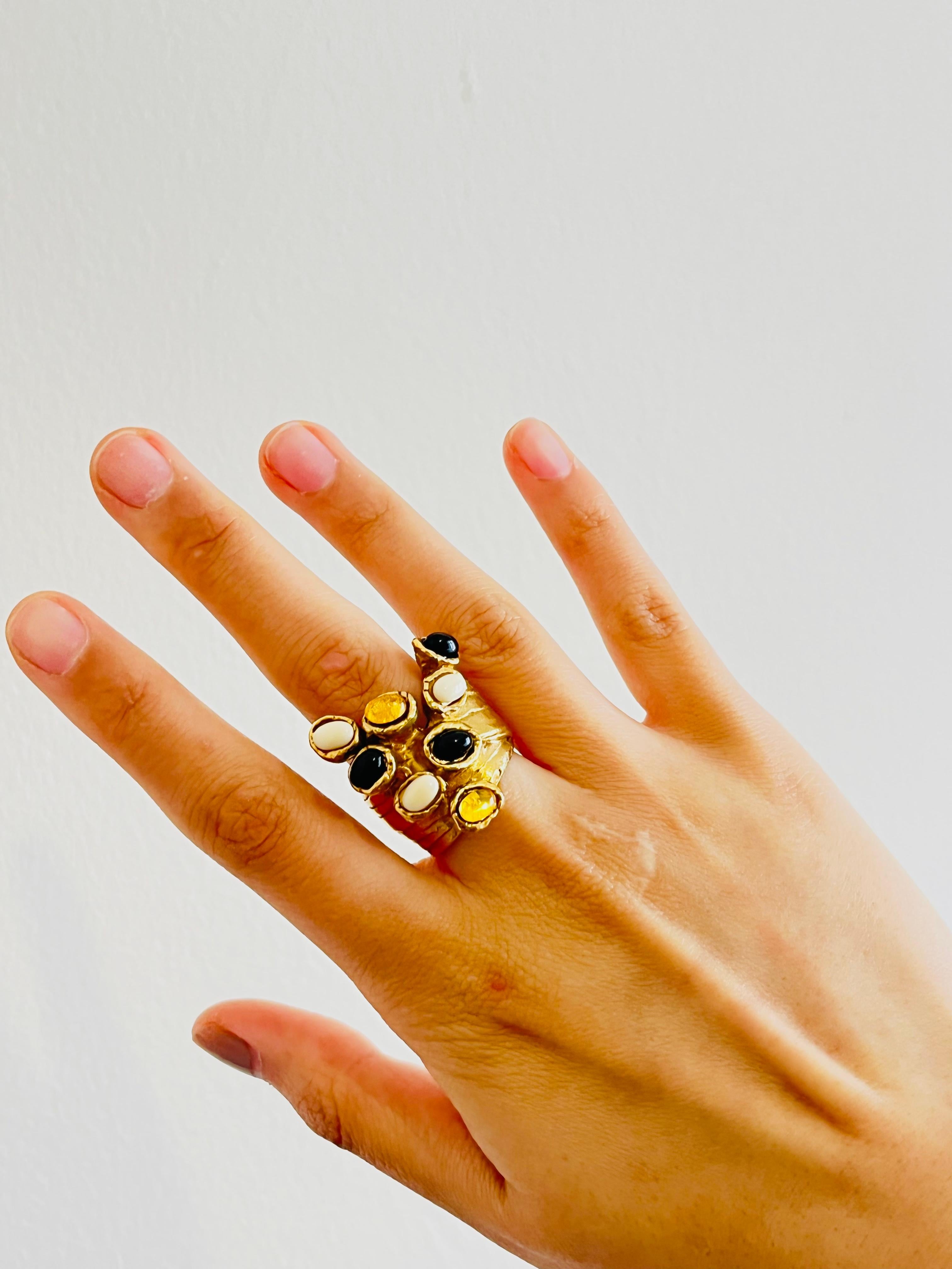 Yves Saint Laurent YSL Arty Cabochon Yellow Black White Chunky Gold Ring, Size 6 For Sale 2