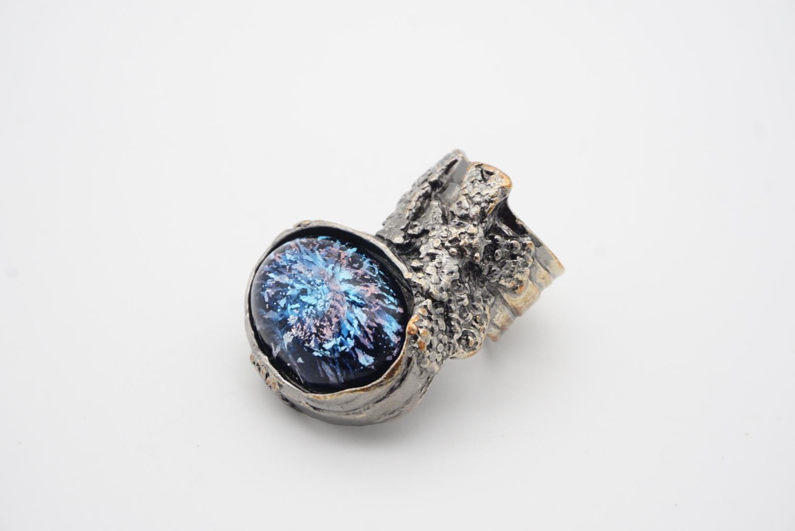 Yves Saint Laurent YSL Arty Clear Icy Blue Black Cabochon Statement Ring Size 6 In Good Condition For Sale In Wokingham, England