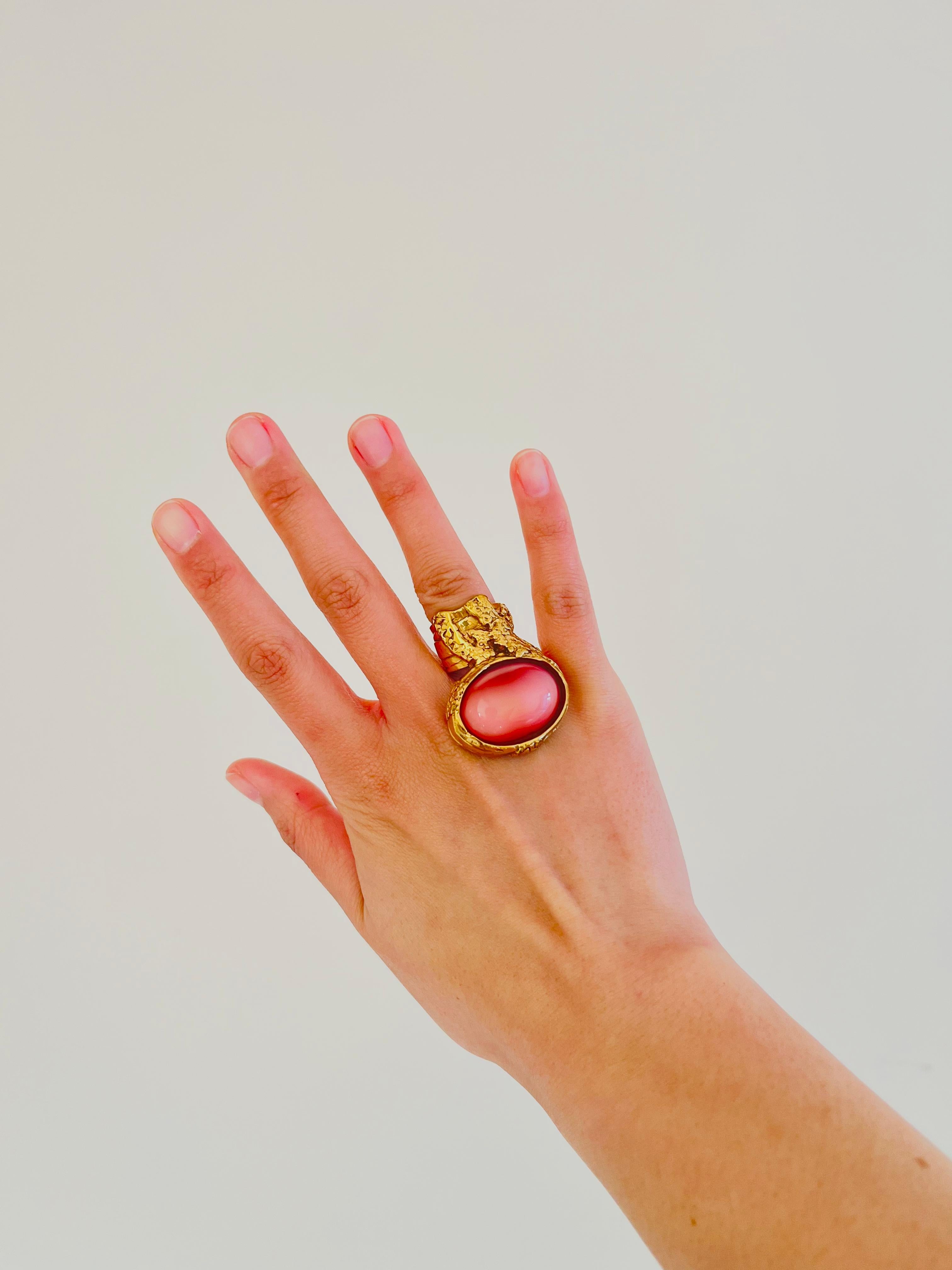 Yves Saint Laurent YSL Arty Clear Pink Statement Chunky Cabochon Gold Ring, US 5 In Excellent Condition For Sale In Wokingham, England
