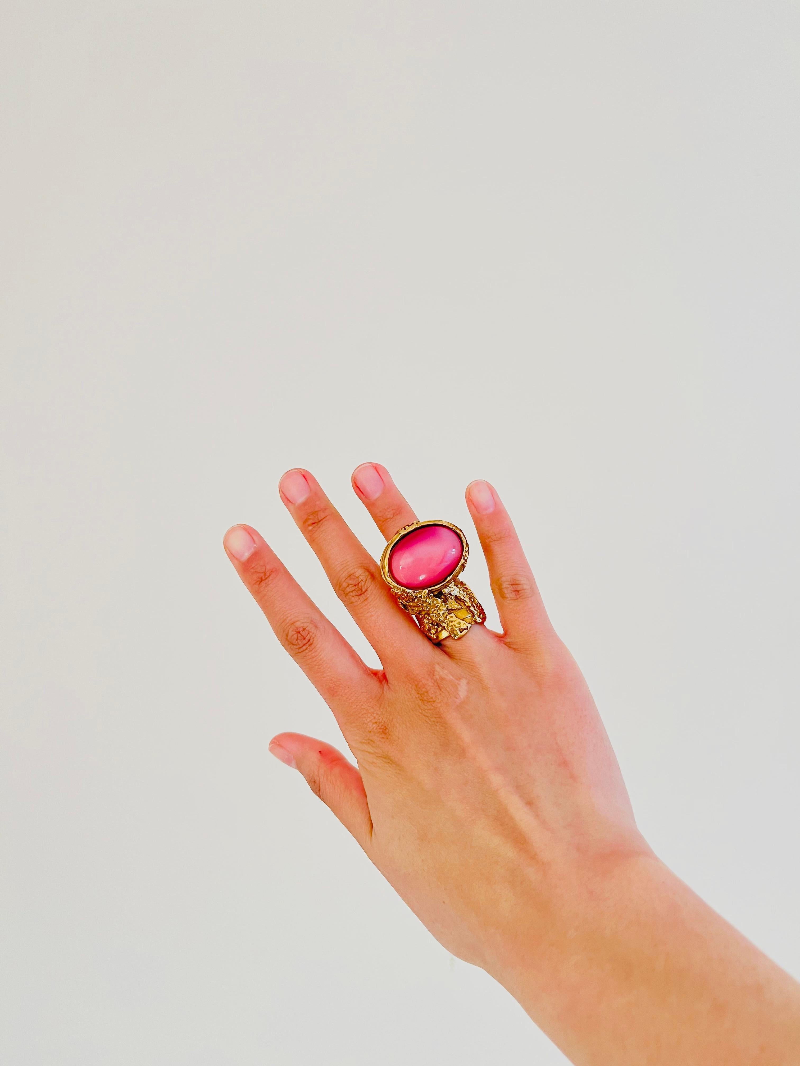 Yves Saint Laurent YSL Arty Clear Pink Statement Chunky Cabochon Gold Ring, US 5 For Sale 1