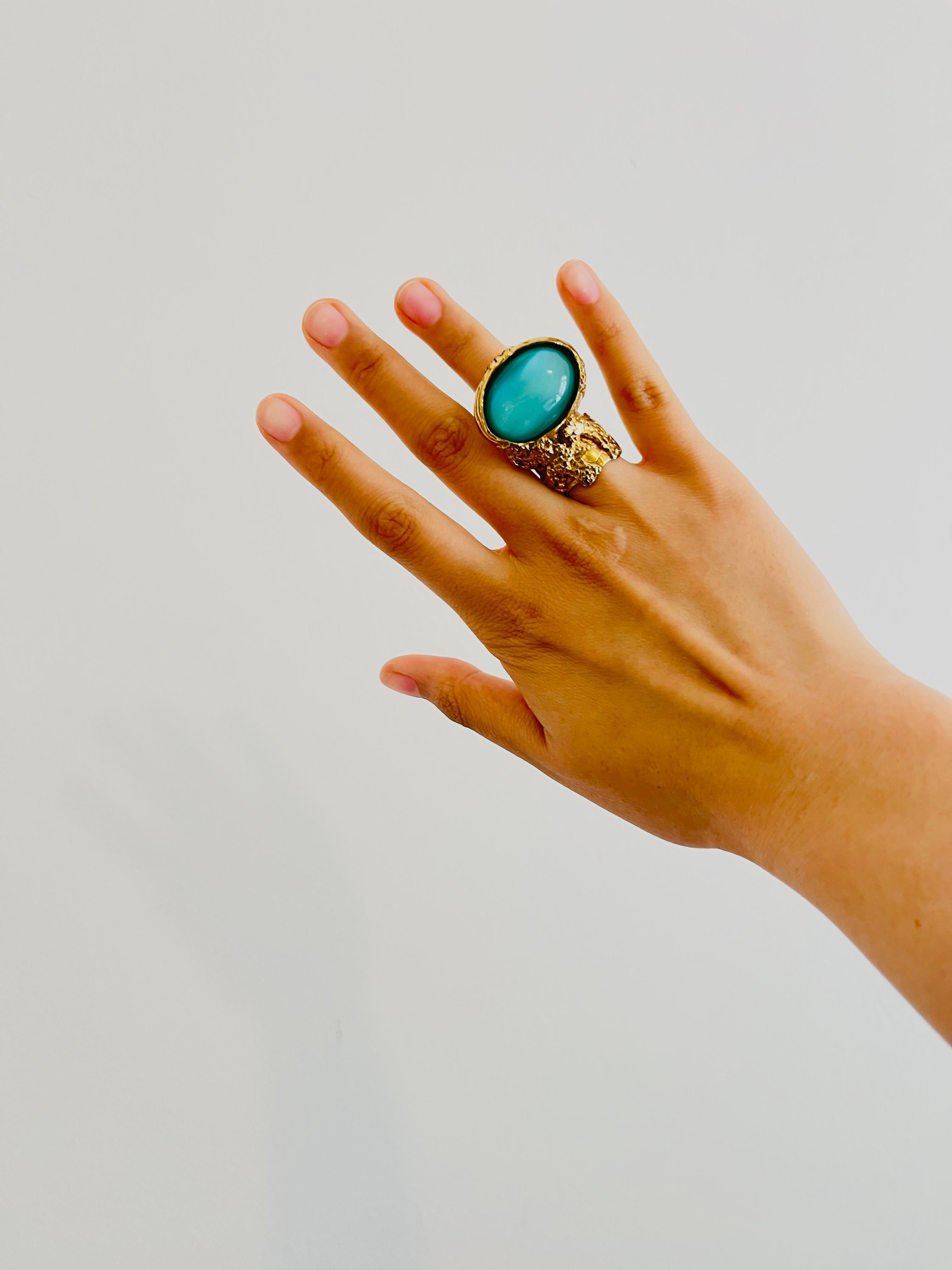 Yves Saint Laurent YSL Arty Statement-Ring aus klarem, weichem grünem Cabochon, Größe 6 im Zustand „Hervorragend“ im Angebot in Wokingham, England