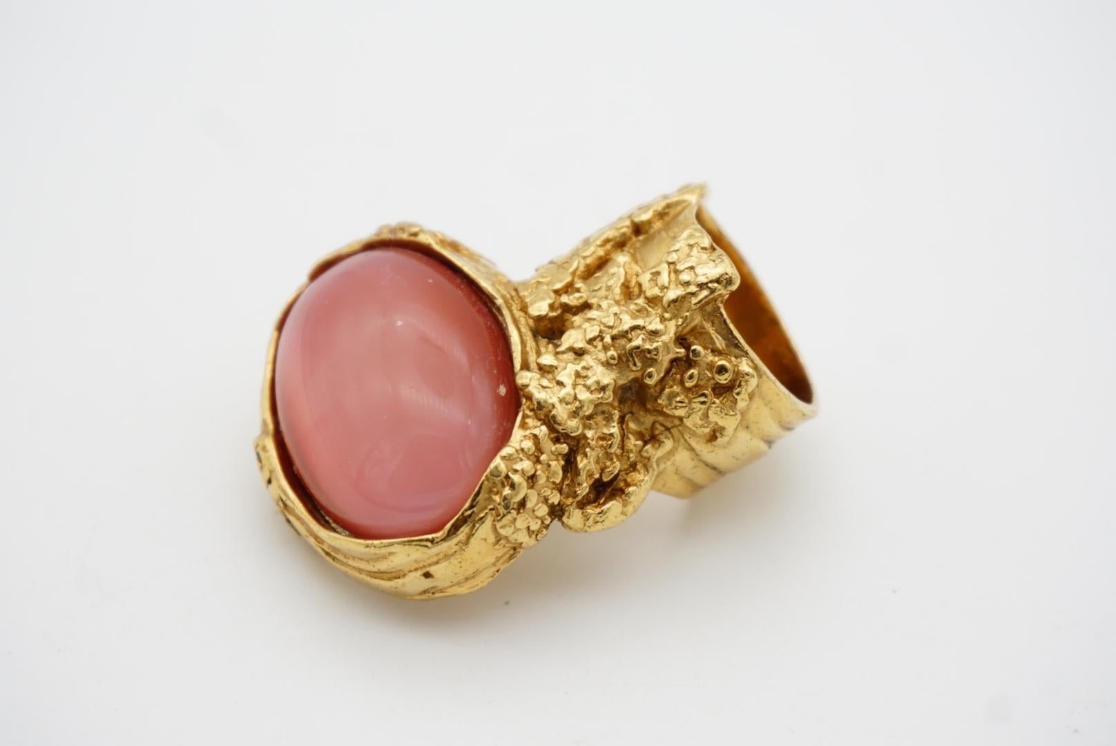 Yves Saint Laurent YSL Arty Clear Soft Pink Cabochon Statement Gold Ring, Size 6 For Sale 1