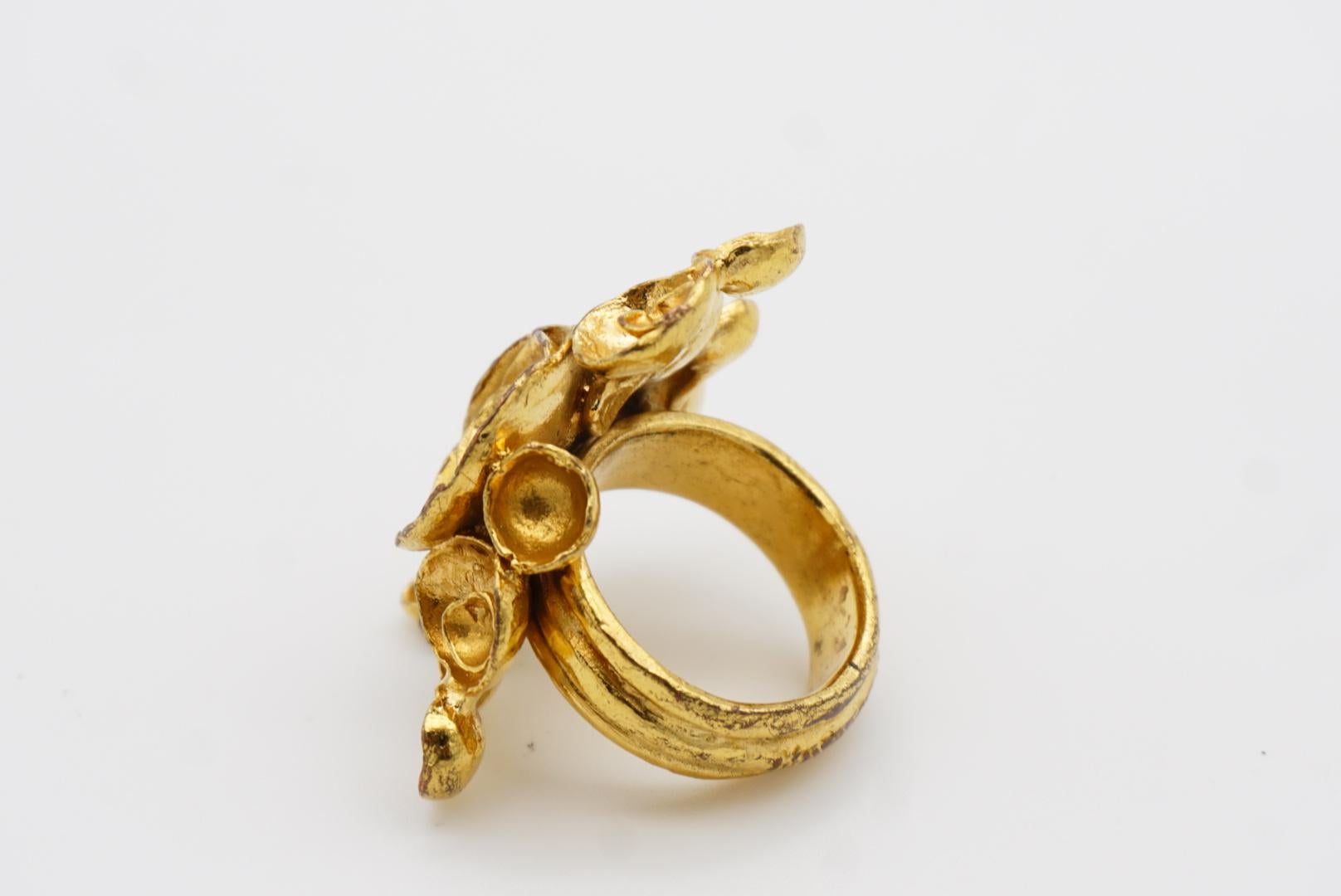 Yves Saint Laurent YSL Arty Cluster Flowers Statement Chunky Gold Ring, Size 7 6