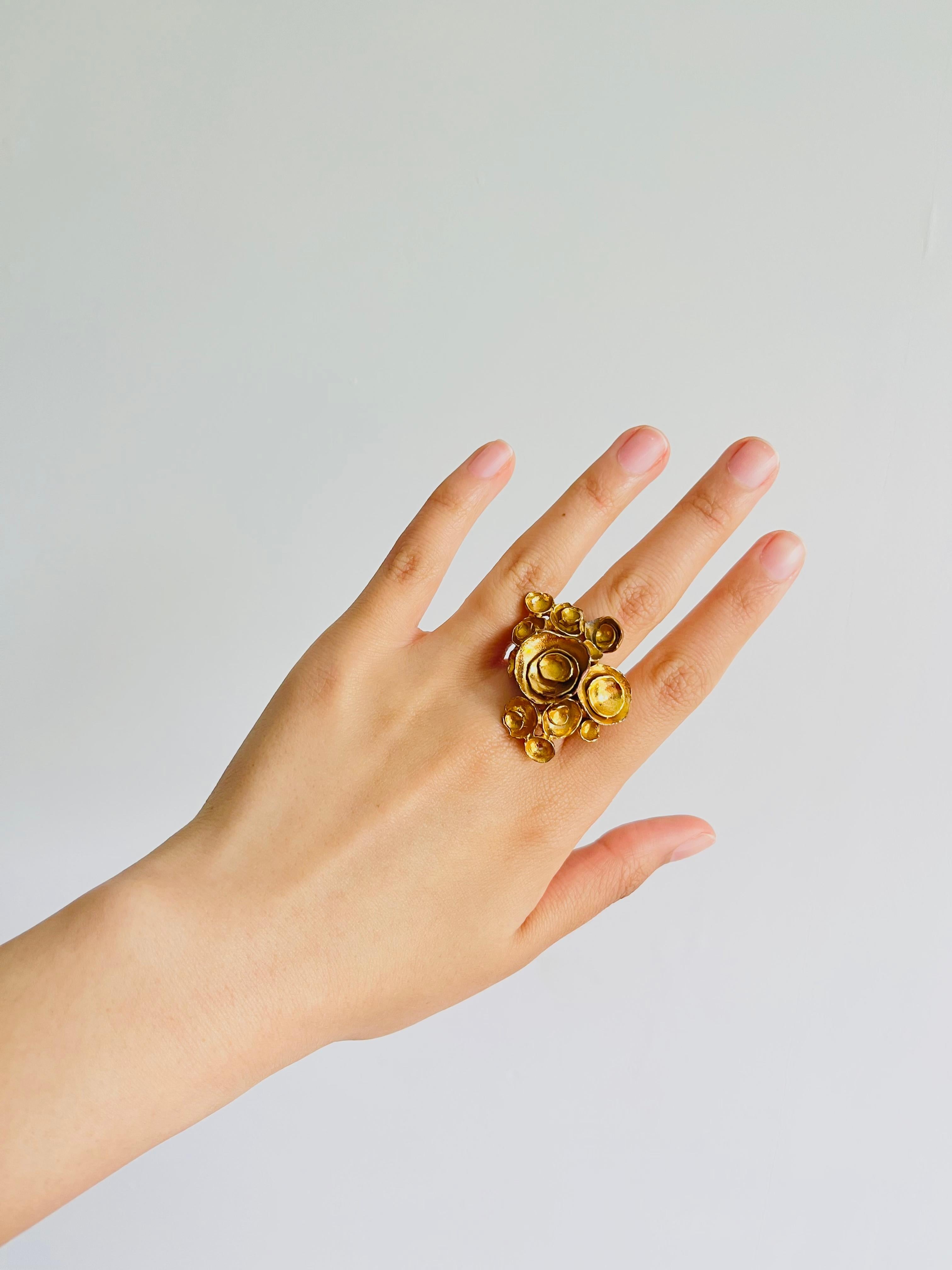 Yves Saint Laurent YSL Arty Cluster Flowers Statement Chunky Gold Ring, Size 7 2