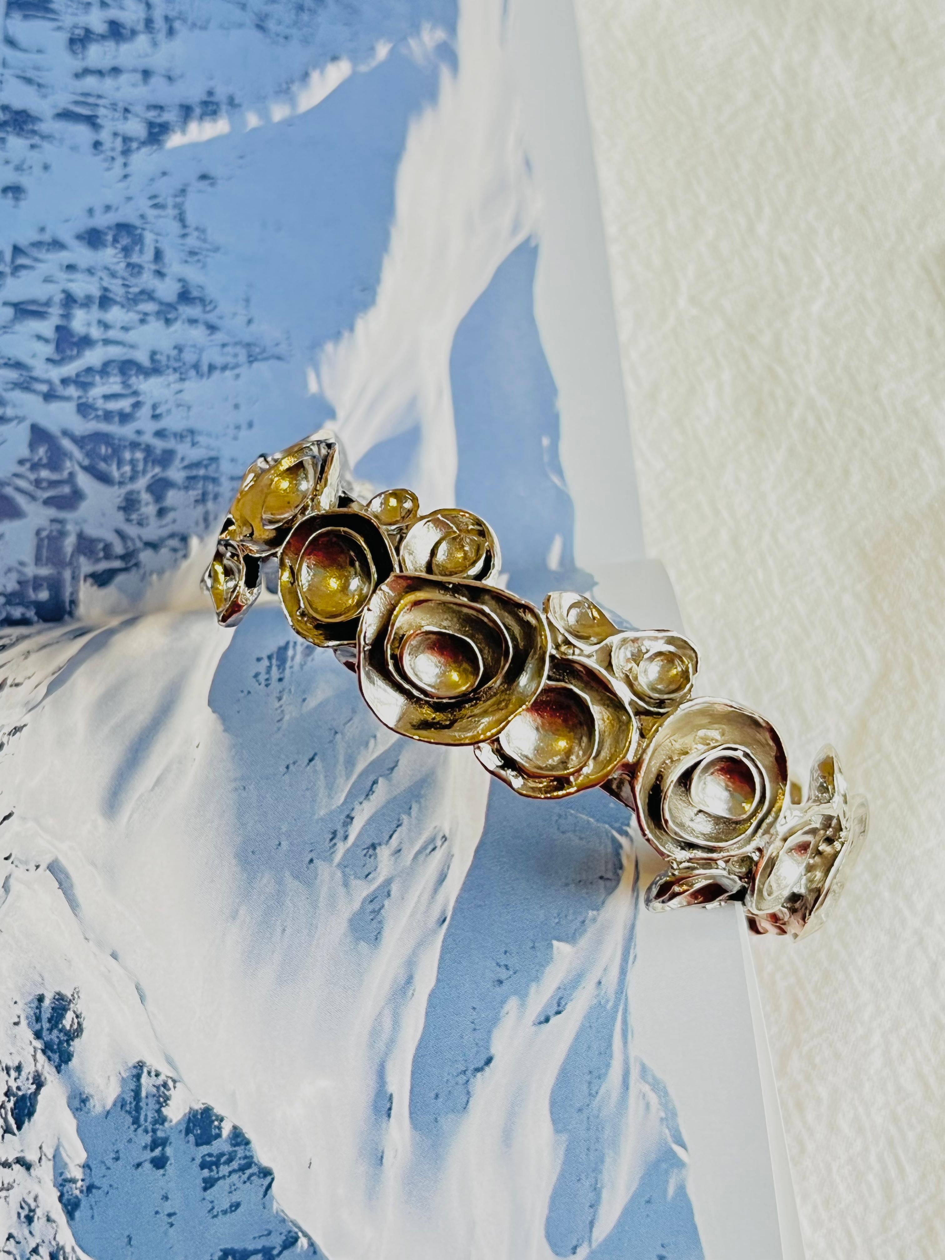 Art Nouveau Yves Saint Laurent YSL Bracciale Modernista d'Argento con Cluster a Vortice e Fiori in vendita