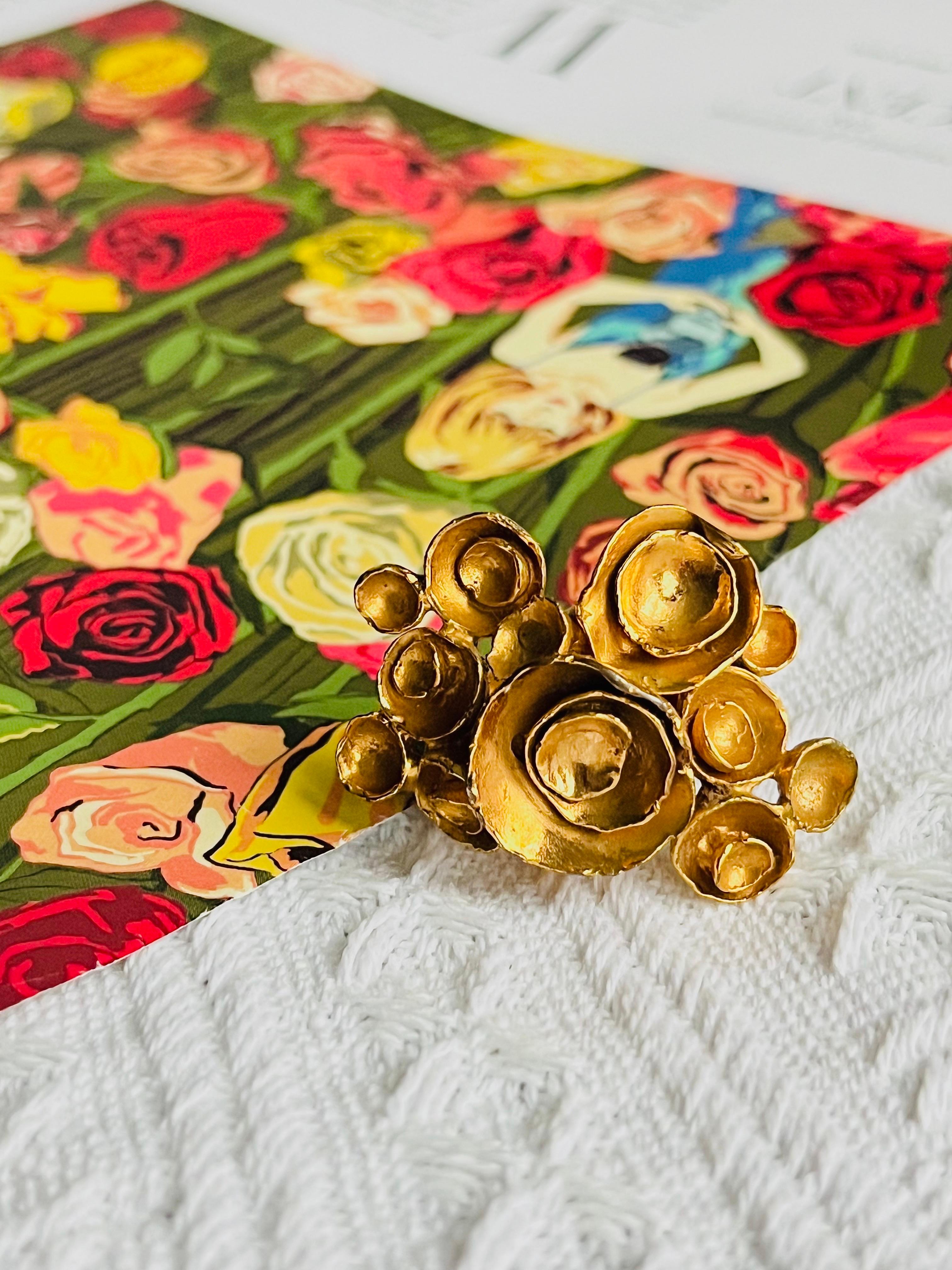 Yves Saint Laurent YSL Arty Cluster Wirbel Blumen Statement Goldring, Größe 7 für Damen oder Herren im Angebot