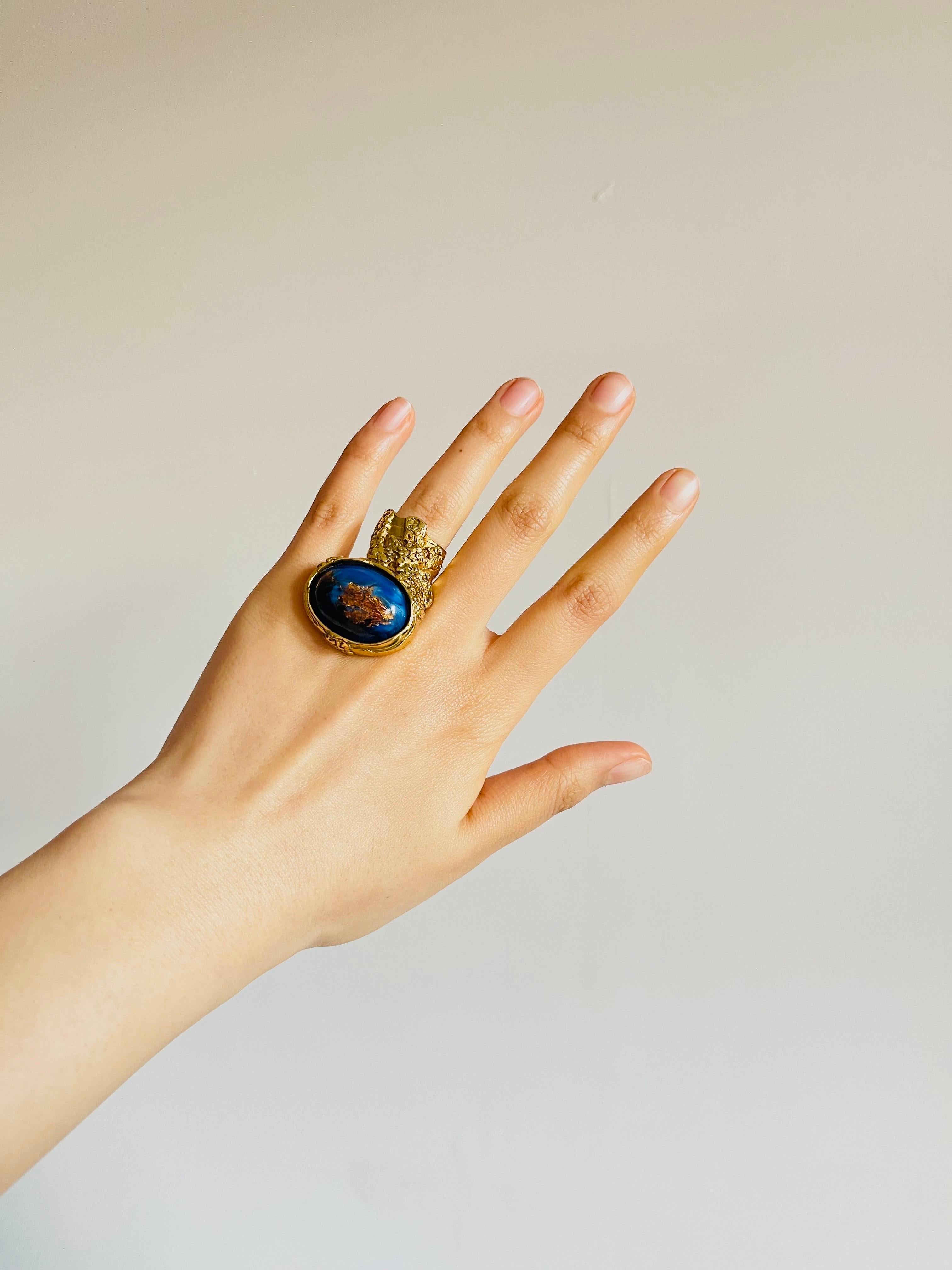 Yves Saint Laurent YSL Arty Large Lapis Navy Cabochon Foil Cocktail Ring, US 5 For Sale 2