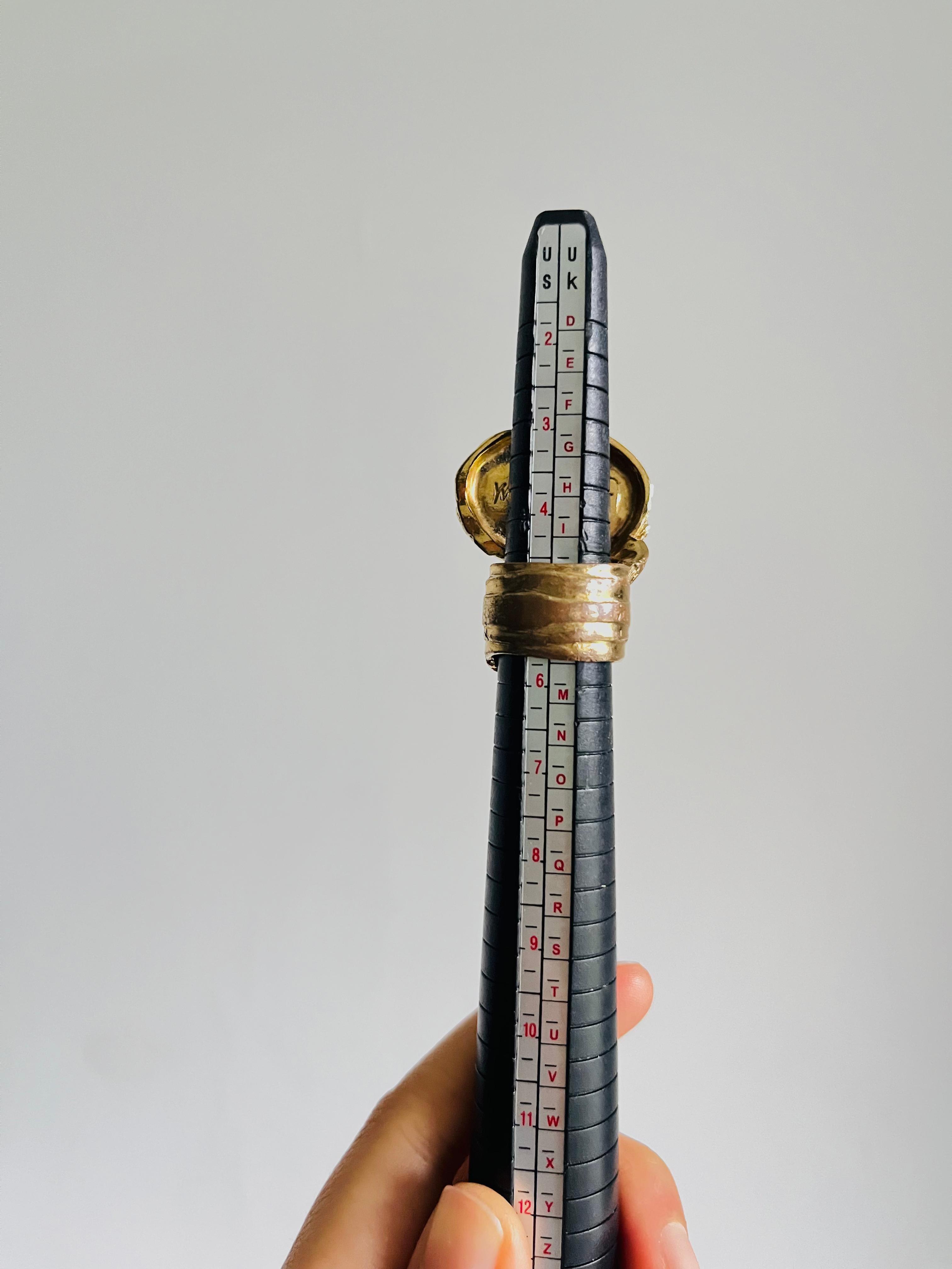 Yves Saint Laurent YSL Arty Anillo de cóctel grueso con cabujón oval rosa grande, US 5 en venta 10