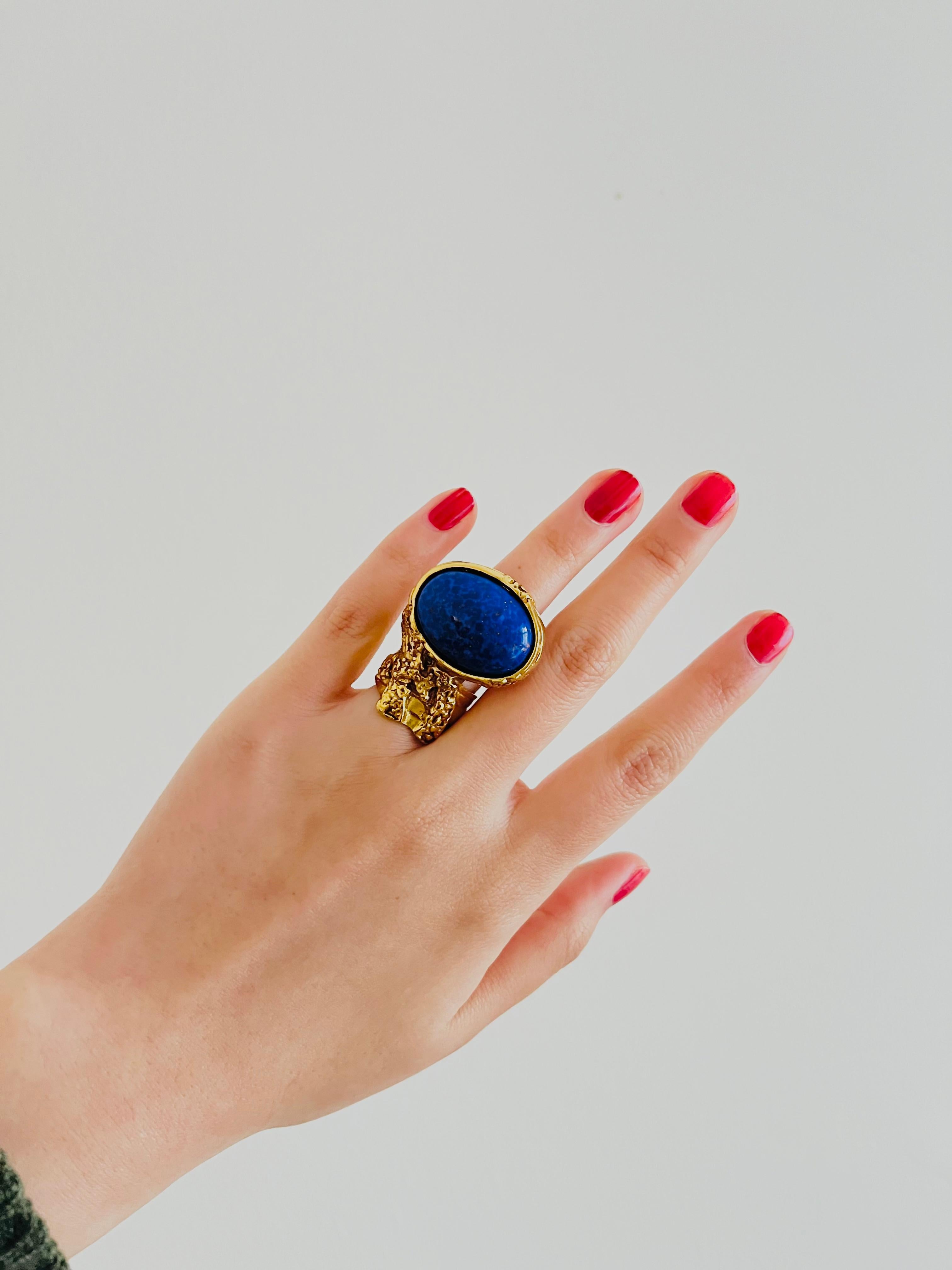 Yves Saint Laurent YSL Anello in oro con cabochon in lapis marino, US 4 In condizioni ottime a Wokingham, England