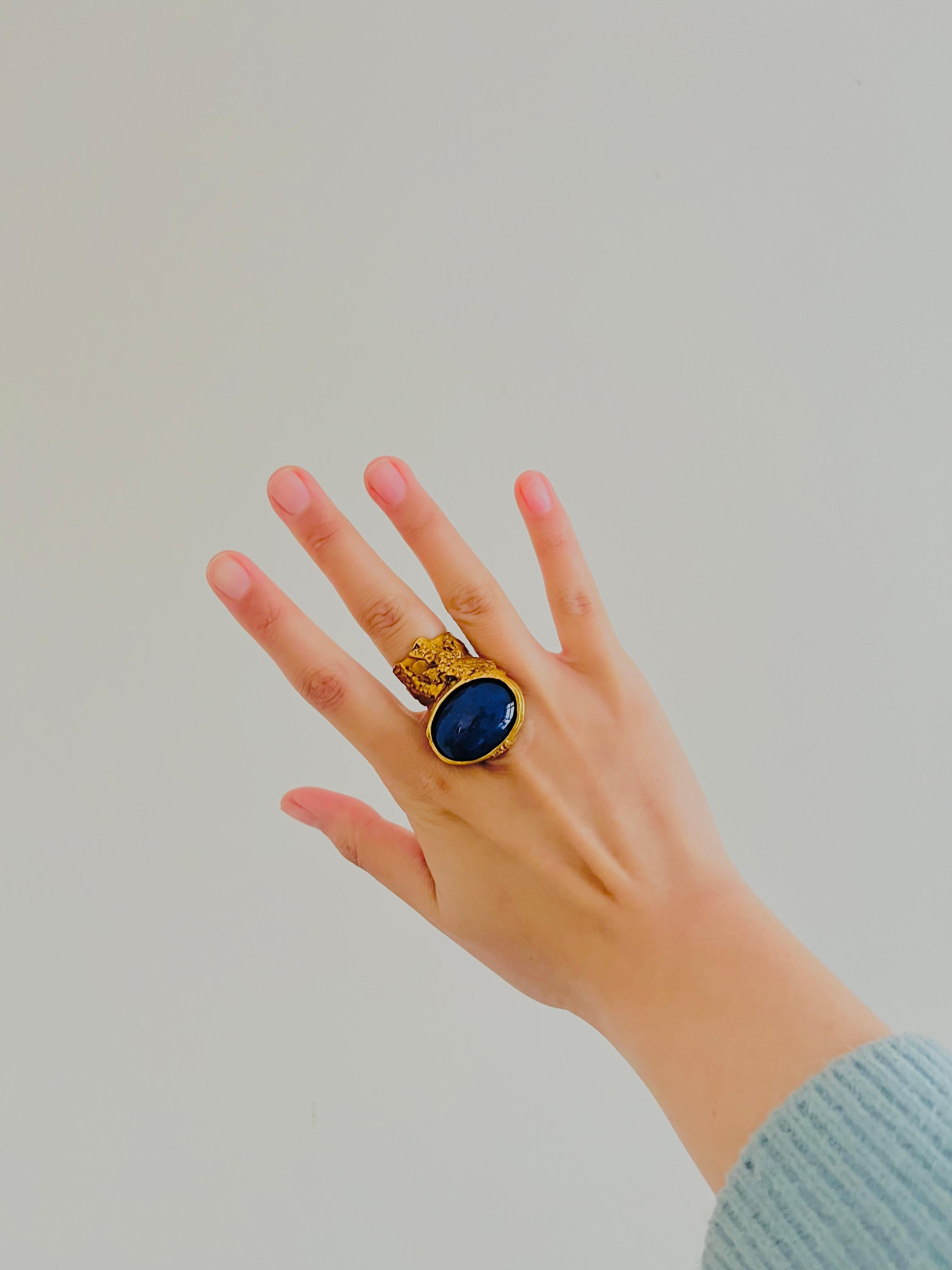 Yves Saint Laurent YSL Arty Navy Cabochon Blue Statement Chunky Ring, US 7, Gold For Sale 1
