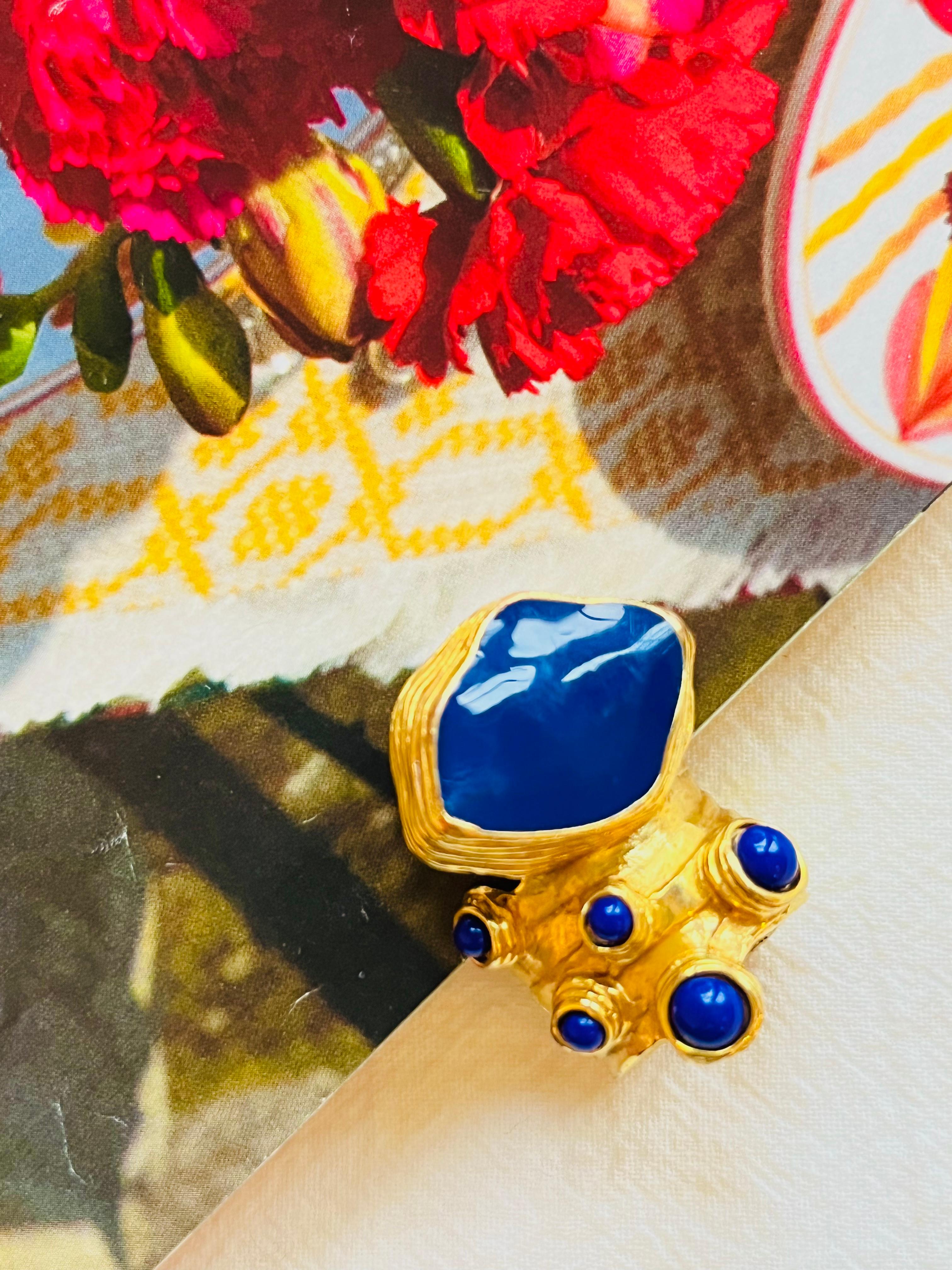 Art déco Yves Saint Laurent YSL Arty Navy Cabochon Enamel Dots Chunky Gold Ring, Taille 6 en vente