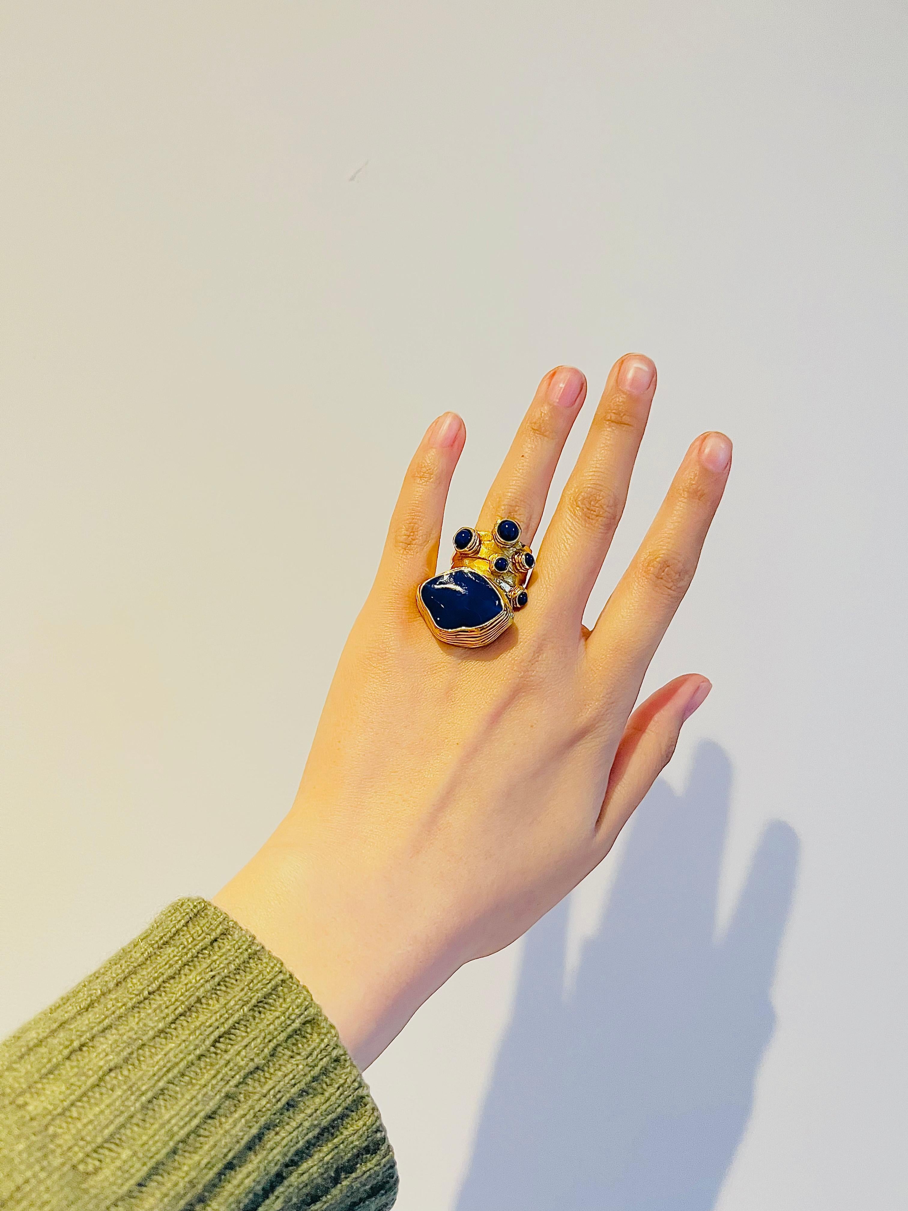 Yves Saint Laurent YSL Arty Navy Cabochon Enamel Dots Chunky Gold Ring, Taille 6 en vente 4