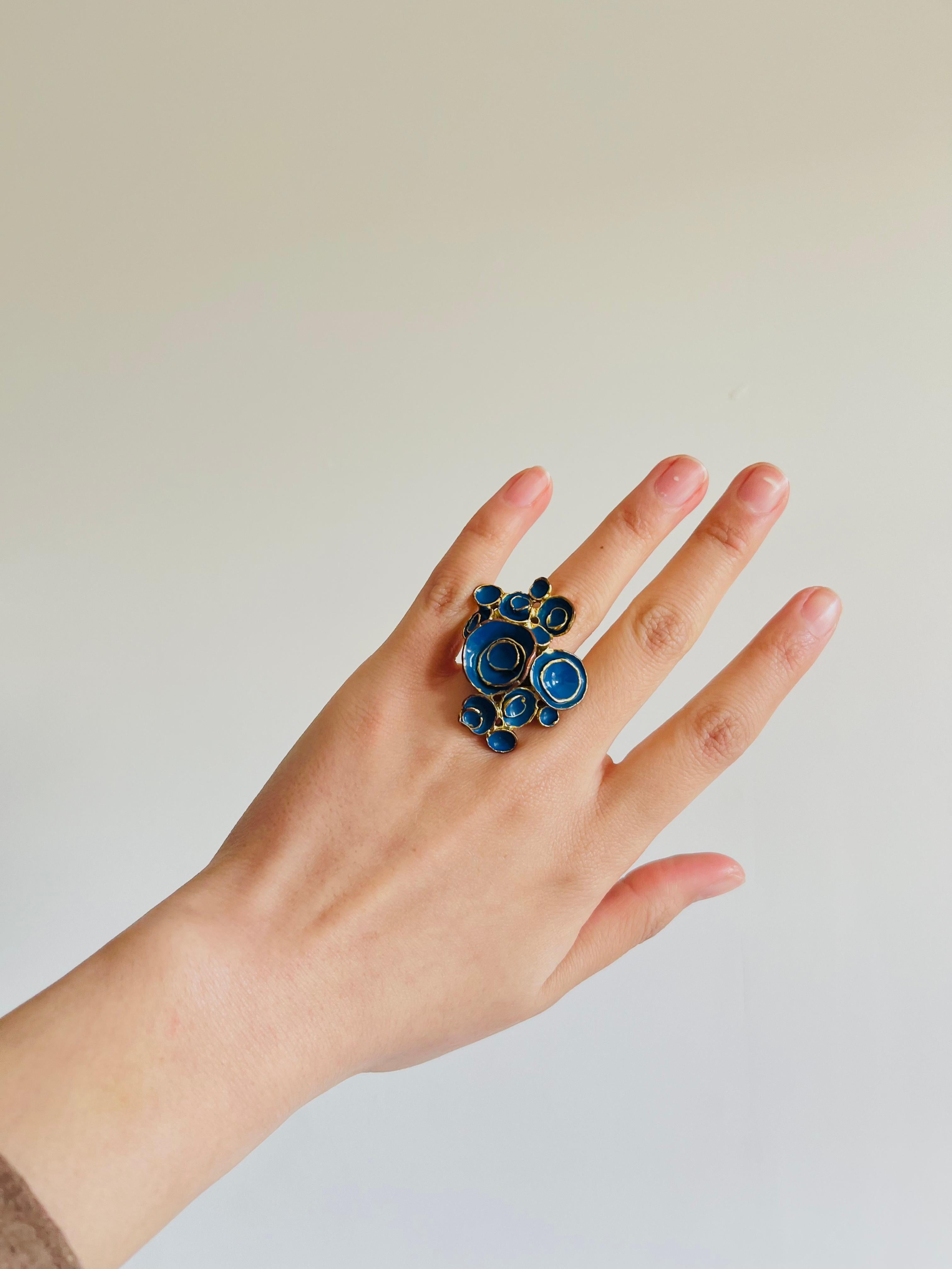 Yves Saint Laurent YSL Arty Navy Cluster Flowers Statement Chunky Ring, Size 6 In Good Condition For Sale In Wokingham, England