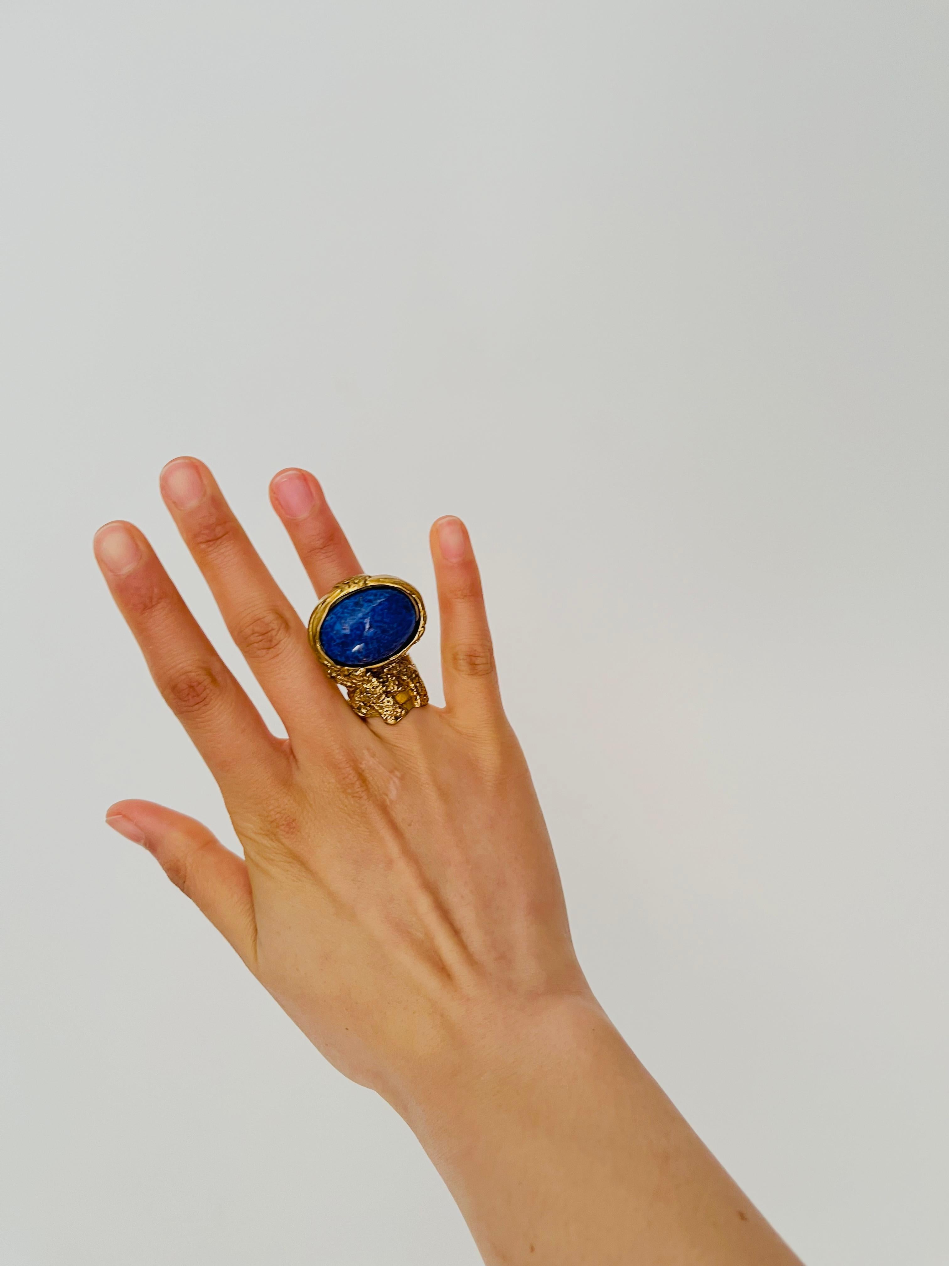 Yves Saint Laurent YSL Arty Navy Lapis Statement Chunky Cabochon Ring, Size 5 For Sale 1