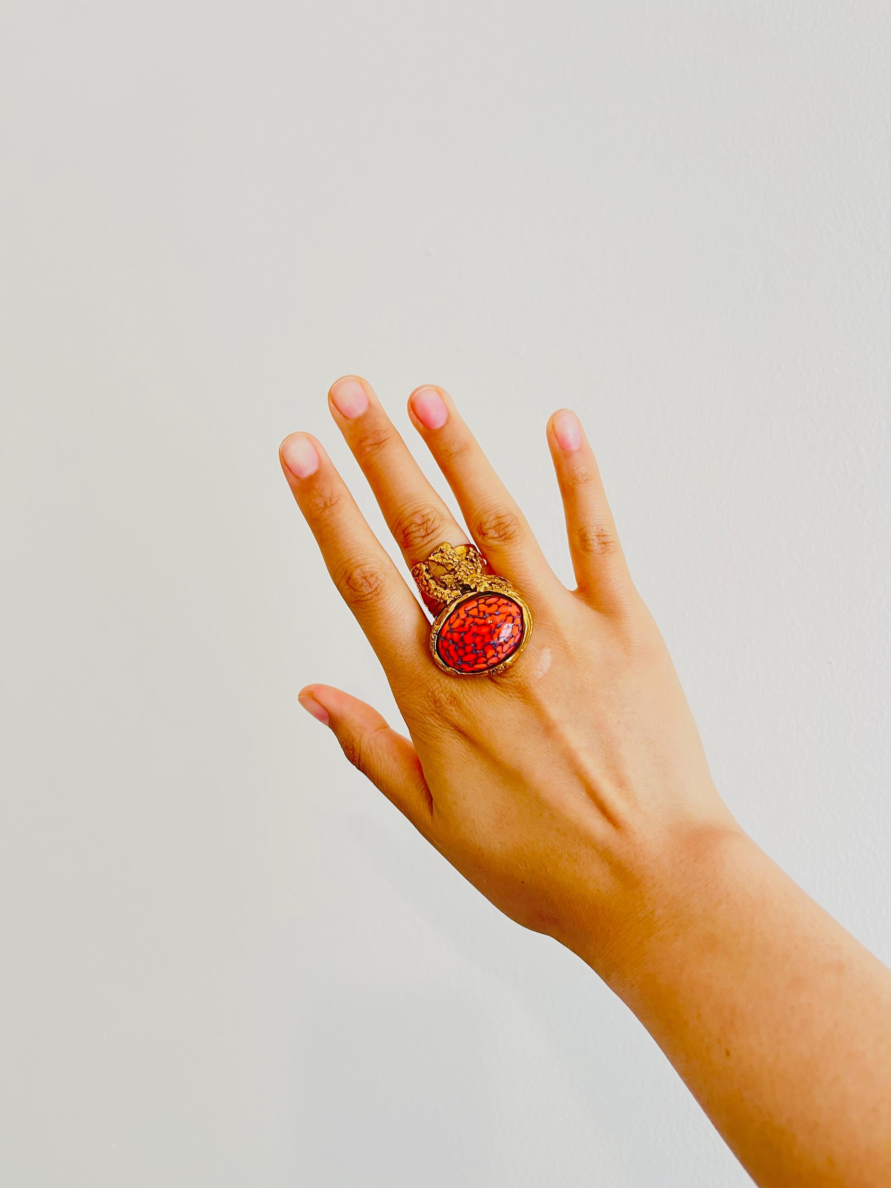 Yves Saint Laurent YSL Arty Orangefarbener Korallen-Cabochon-Marmor-Ring, Größe 7 im Angebot 1