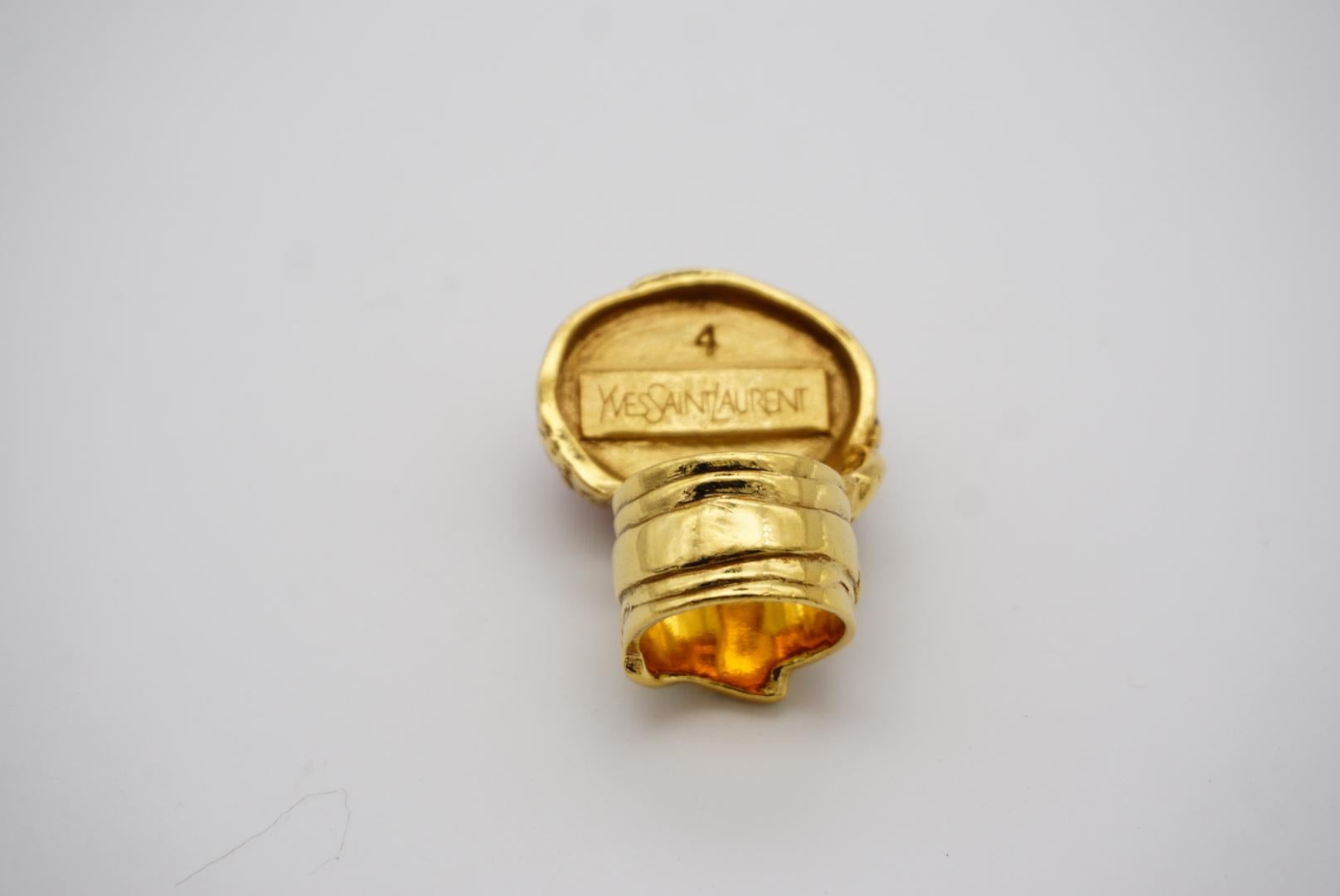 Yves Saint Laurent YSL Arty Orange Koralle Cabochon Statement Emaille-Ring, Größe 4 im Angebot 5