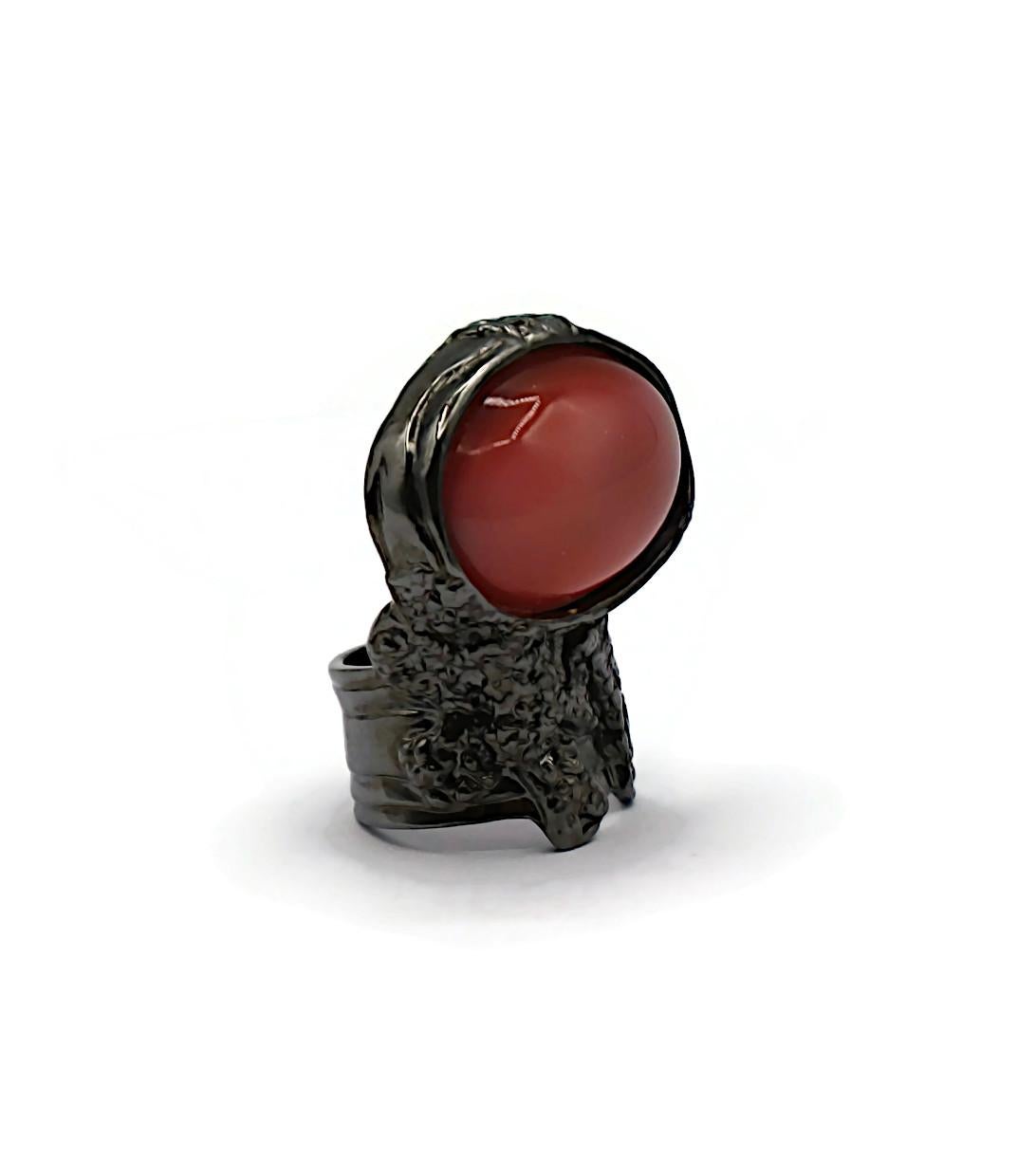 YVES SAINT LAURENT YSL Arty Pink Cabochon Ruthenium Tone Ring In Excellent Condition For Sale In Nice, FR