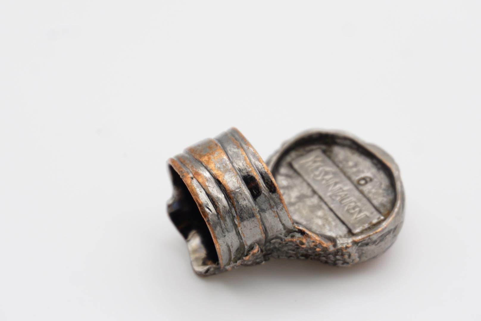 Yves Saint Laurent YSL Arty Red Ruby Cabochon Statement Chunky US 6 Silver Ring in vendita 8