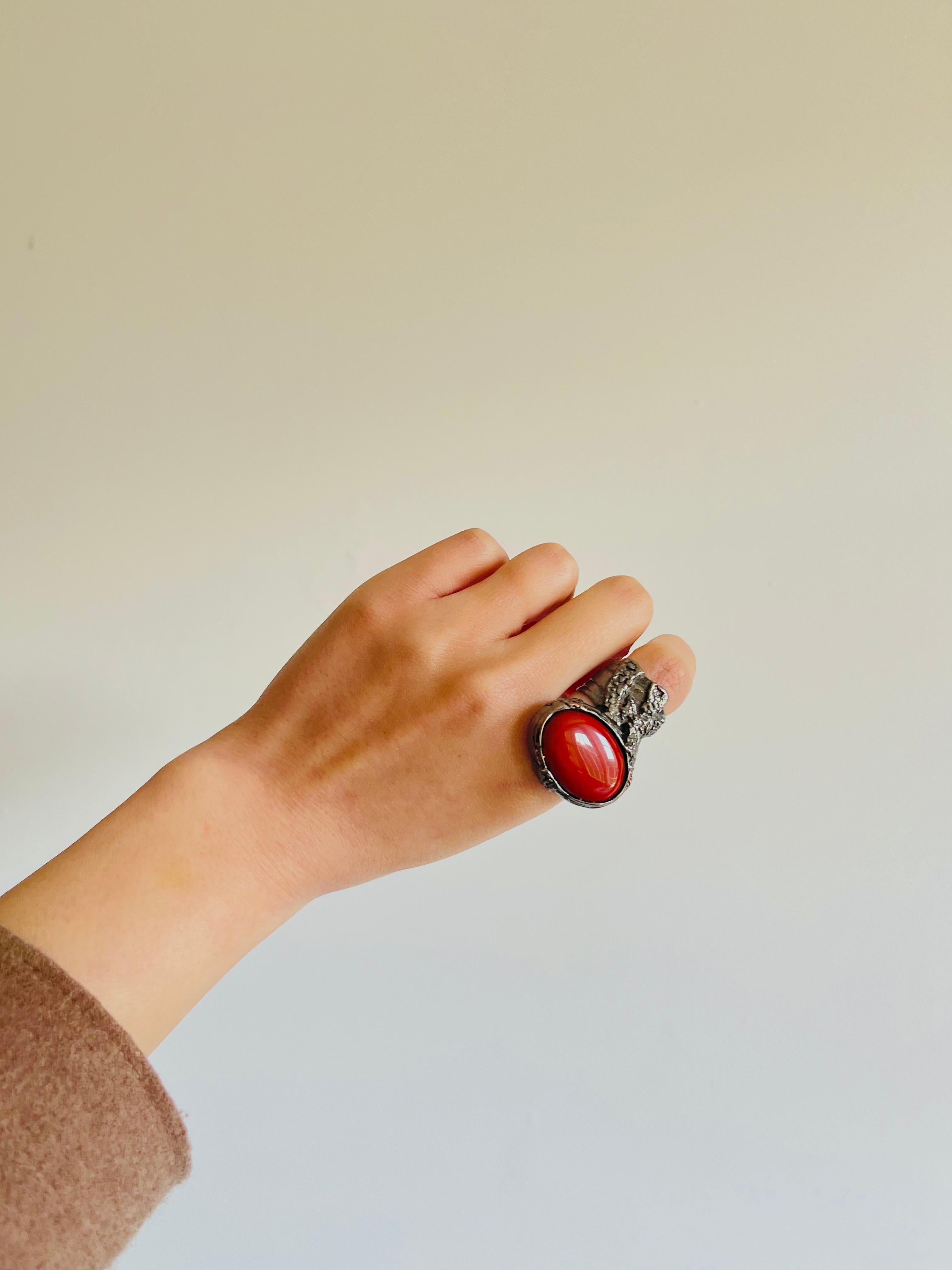 Yves Saint Laurent YSL Arty Red Ruby Cabochon Statement Chunky US 6 Silver Ring in vendita 3