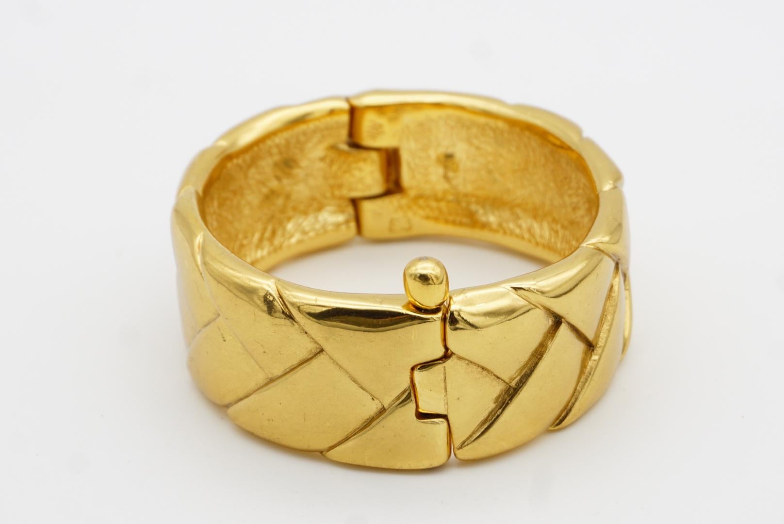 Yves Saint Laurent YSL Arty Vintage Glow Bracelet jonc en or matelassé en vente 6