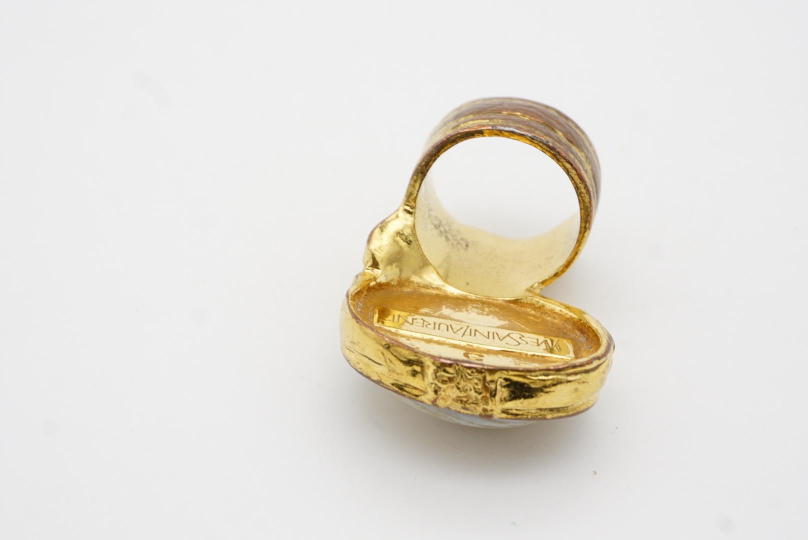Yves Saint Laurent YSL Arty White Beige Cabochon Statement Chunky Ring, Size 5 4