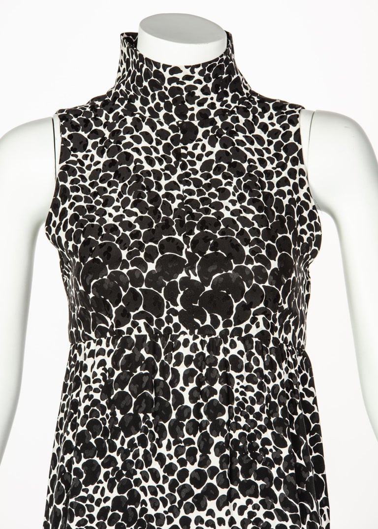 Yves Saint Laurent YSL Black and White Silk Print High Neck Evening Dress, 1985 For Sale 2